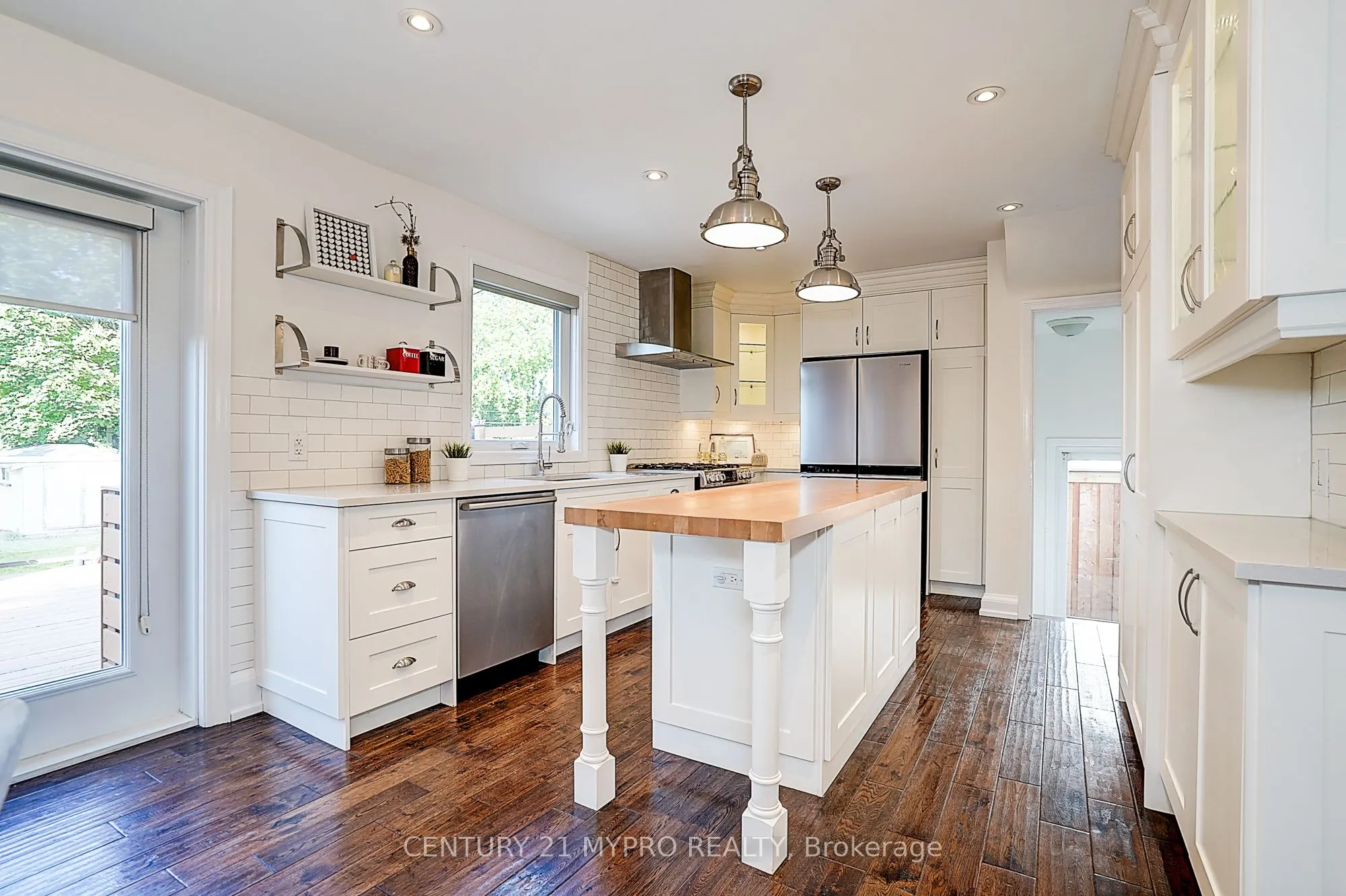 24 Gair Drive