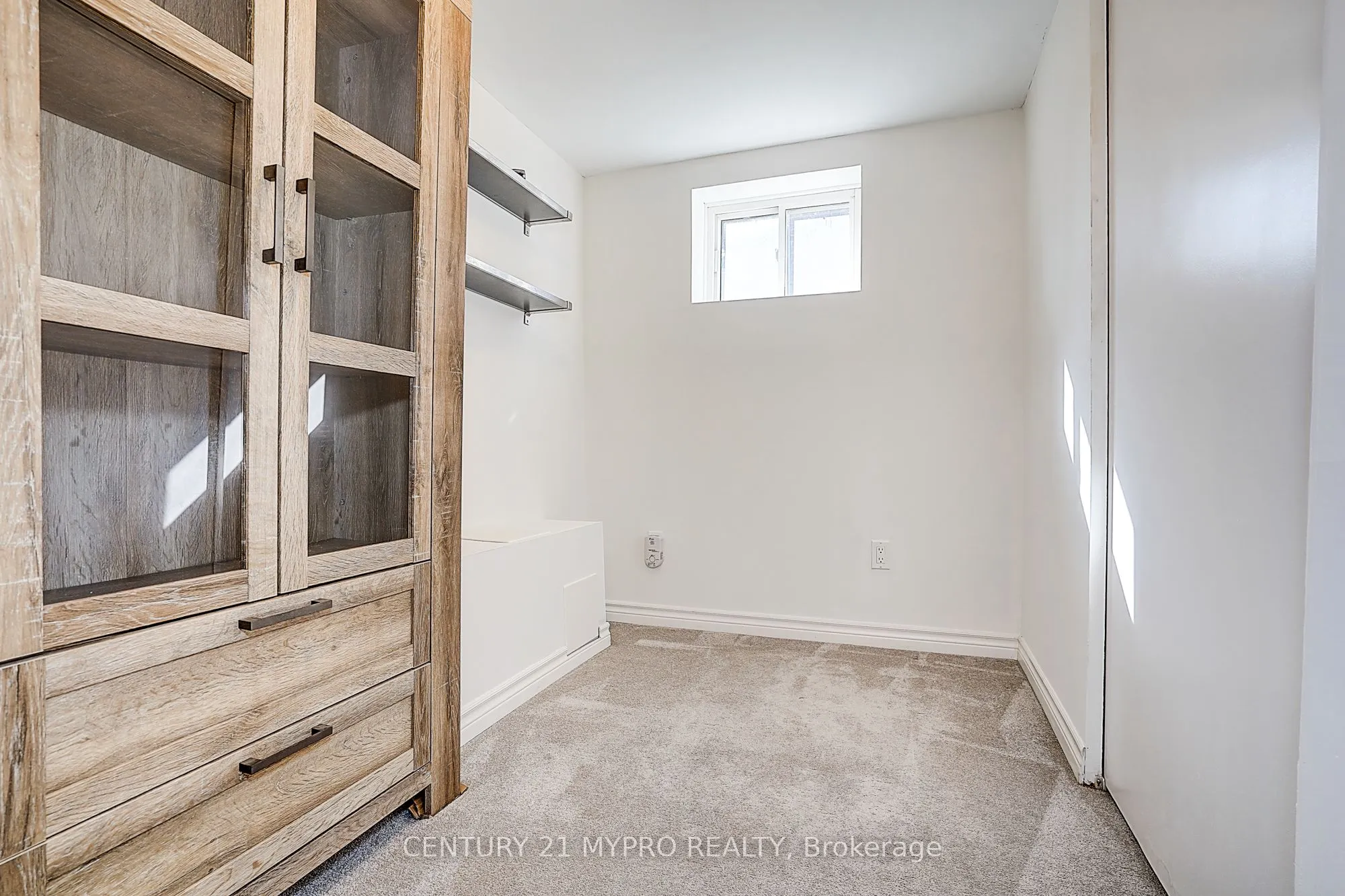24 Gair Drive