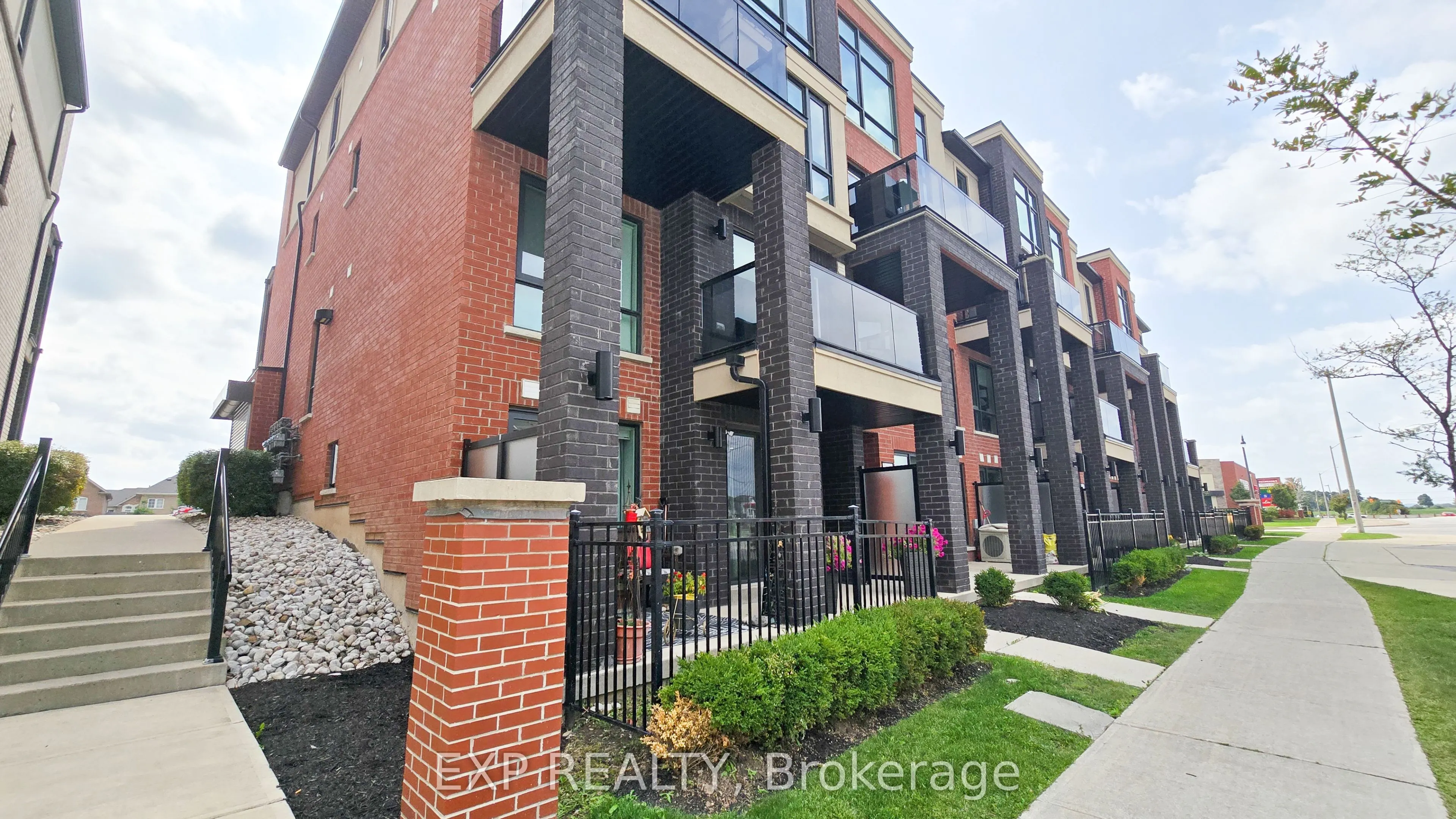 100 Dufay Road, #41