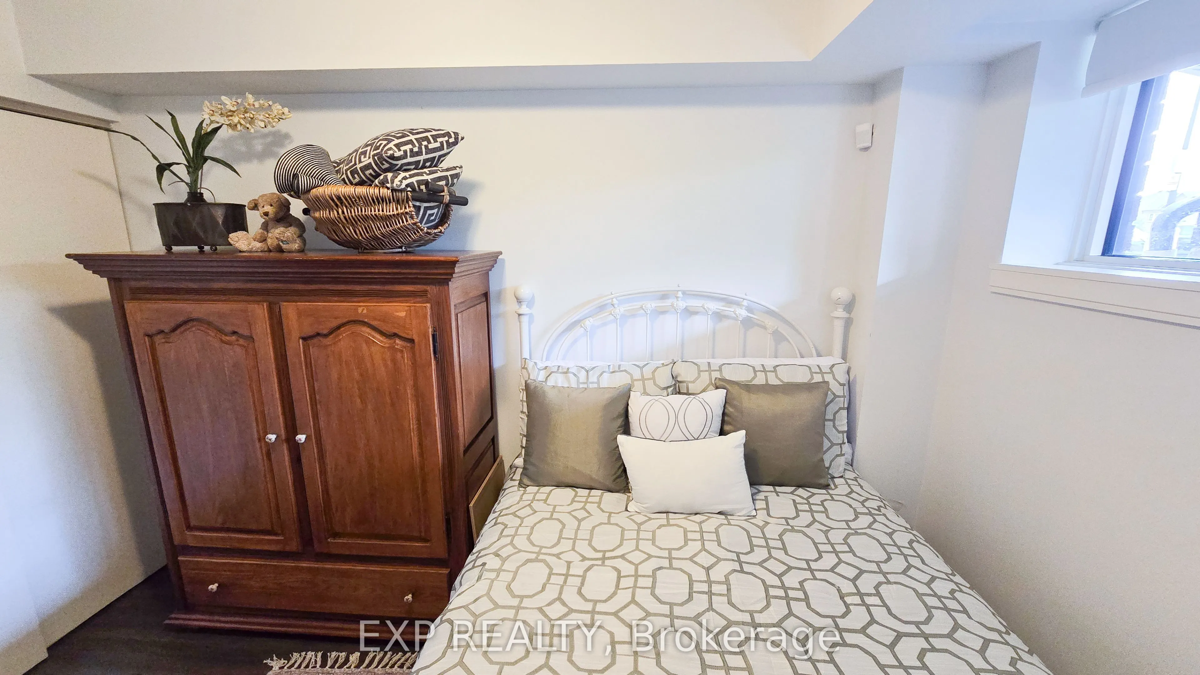 100 Dufay Road, #41