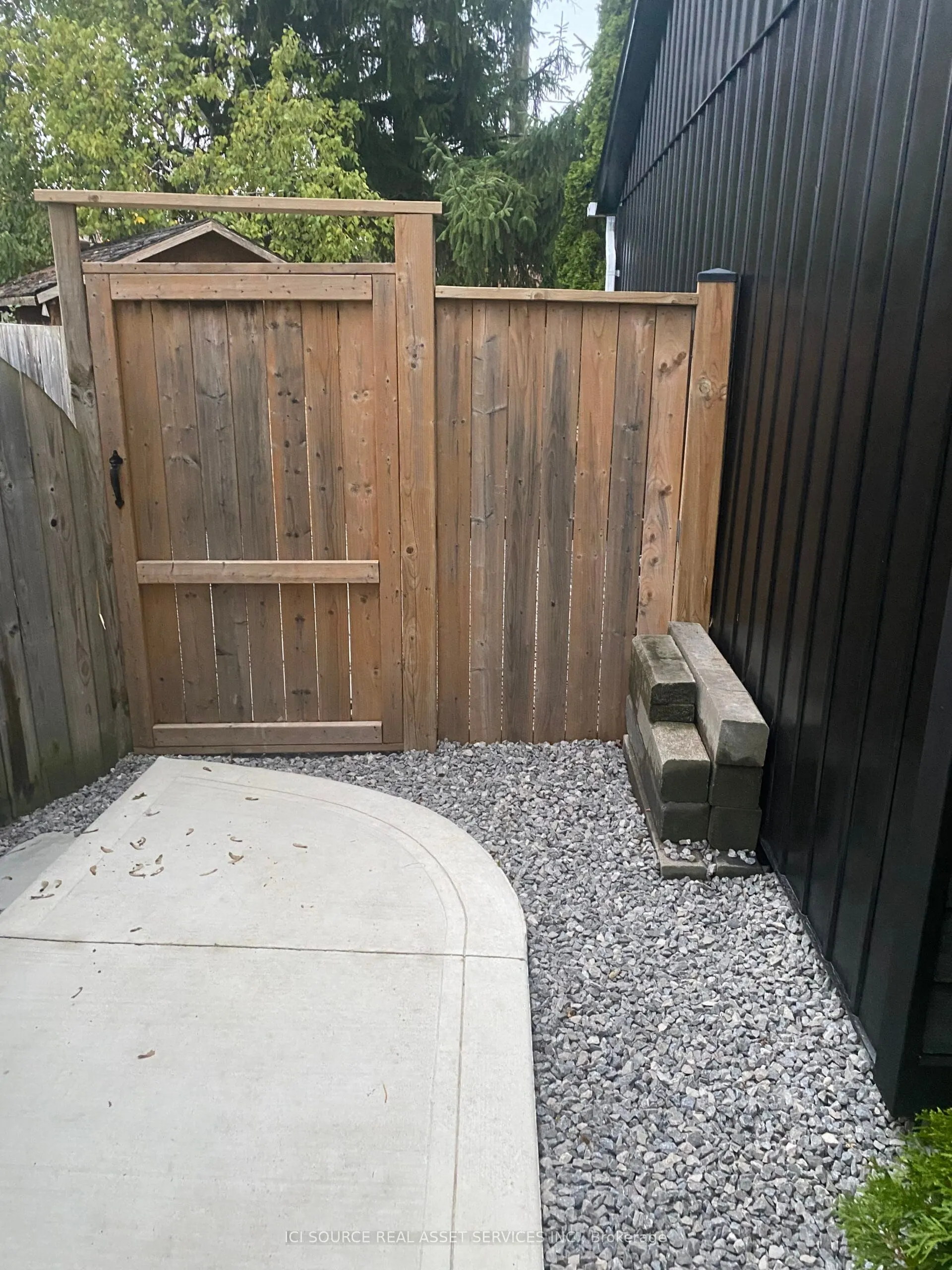 26 Hillbank Trail