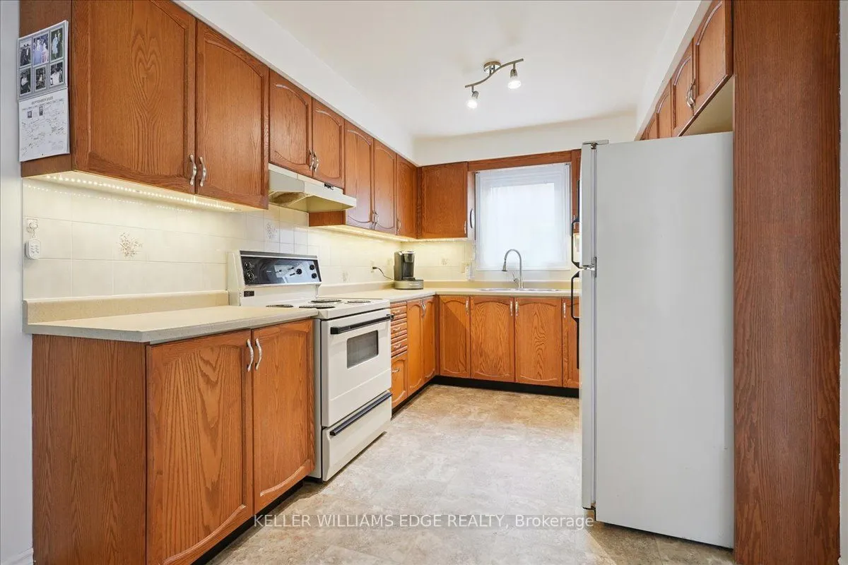 477 Deerhurst Drive
