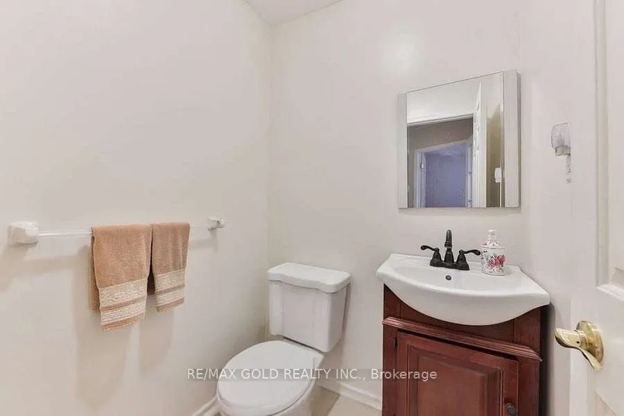 5275 Thornwood Drive