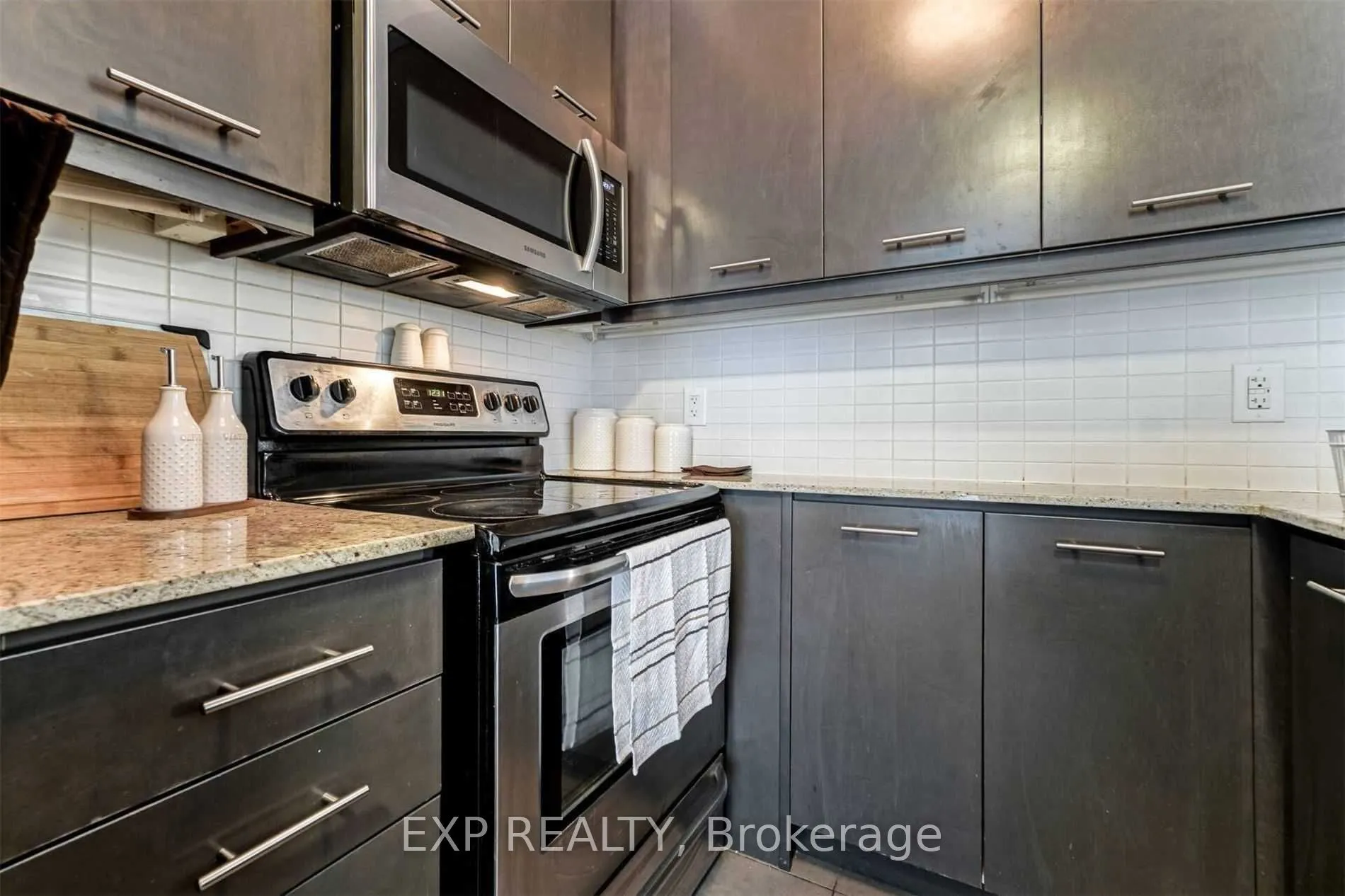 370 Square One Dr Drive N, #19