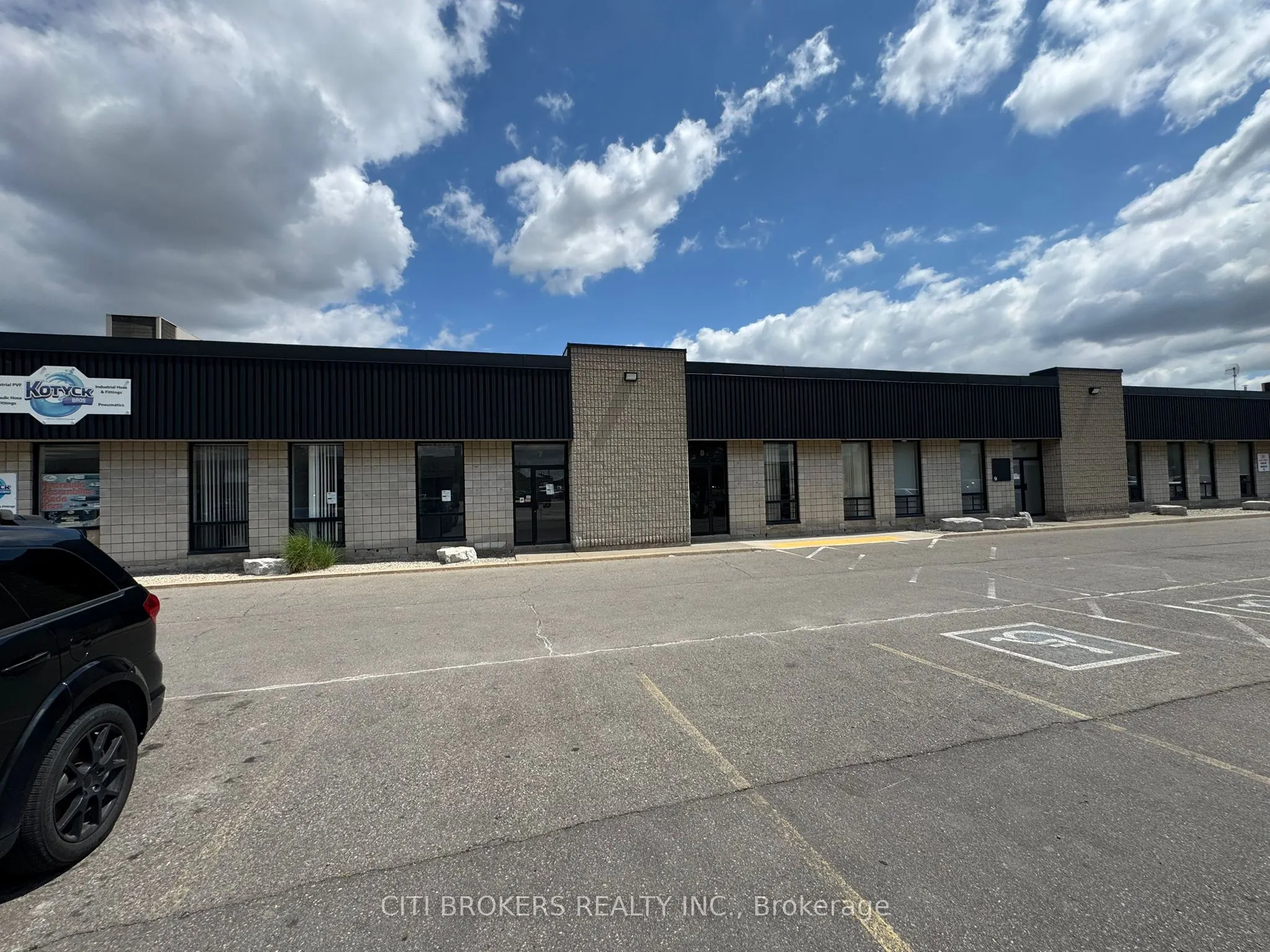 80 Hale Road, #8