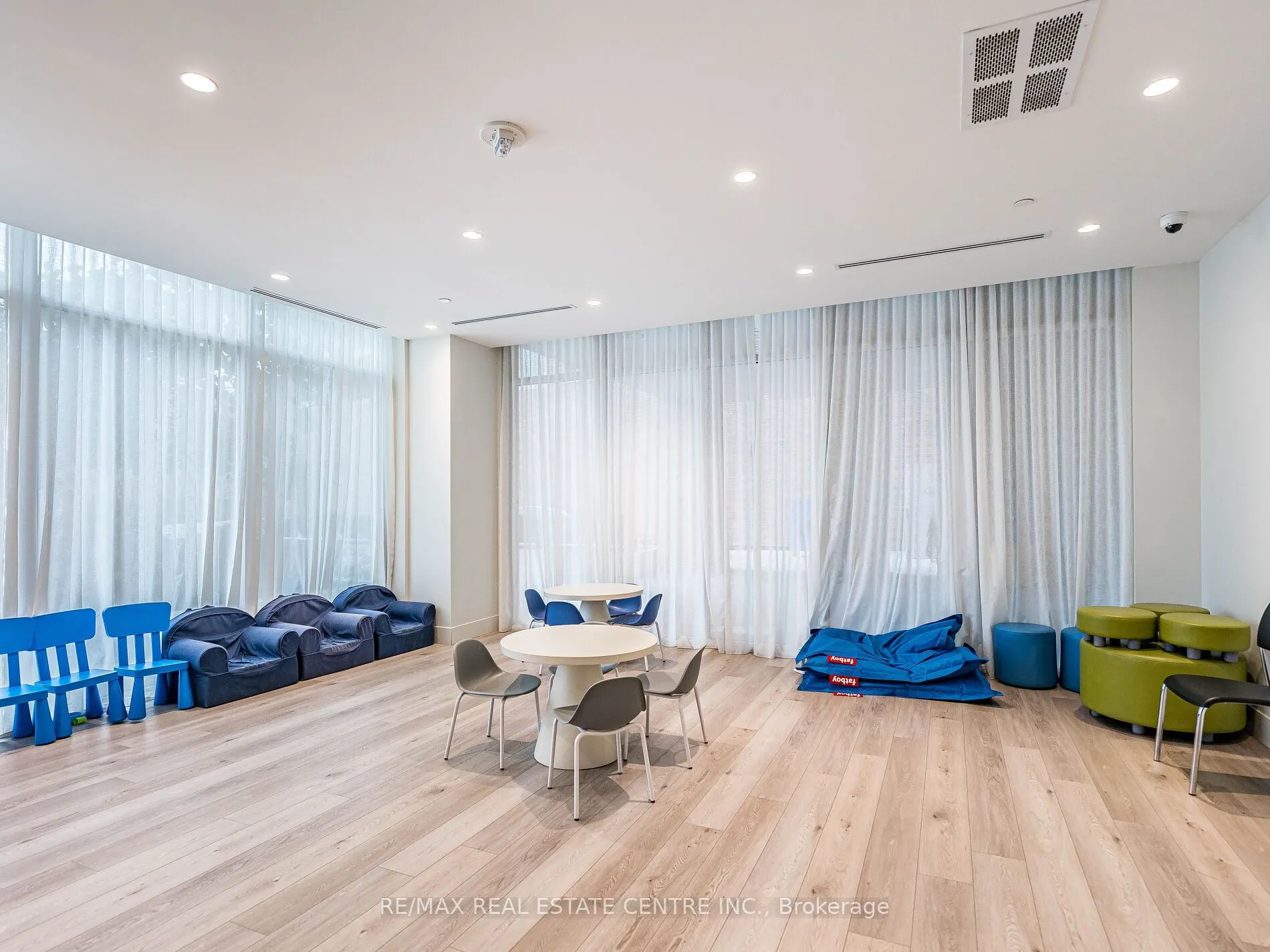 1787 St Clair Avenue W, #429