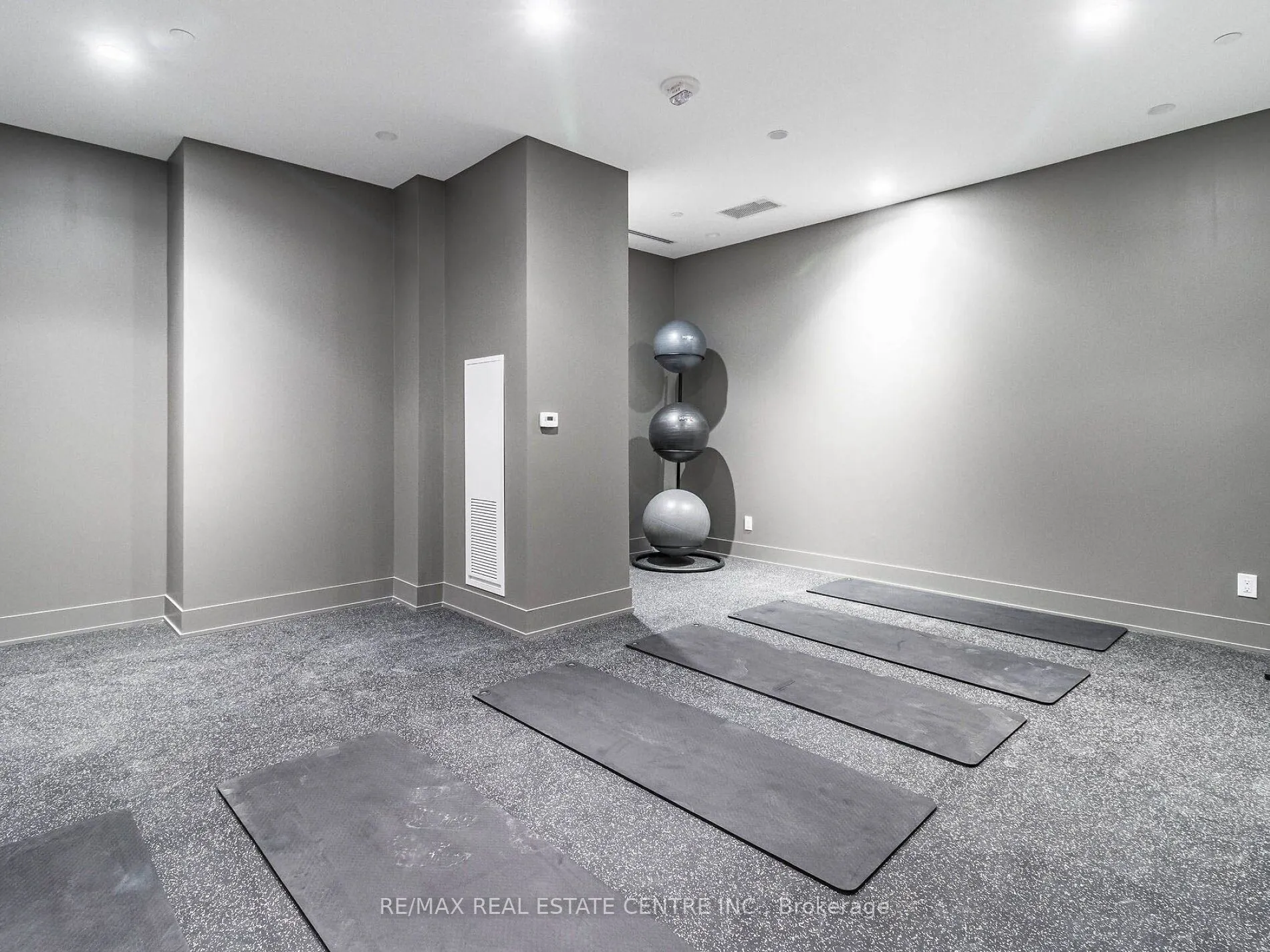 1787 St Clair Avenue W, #429