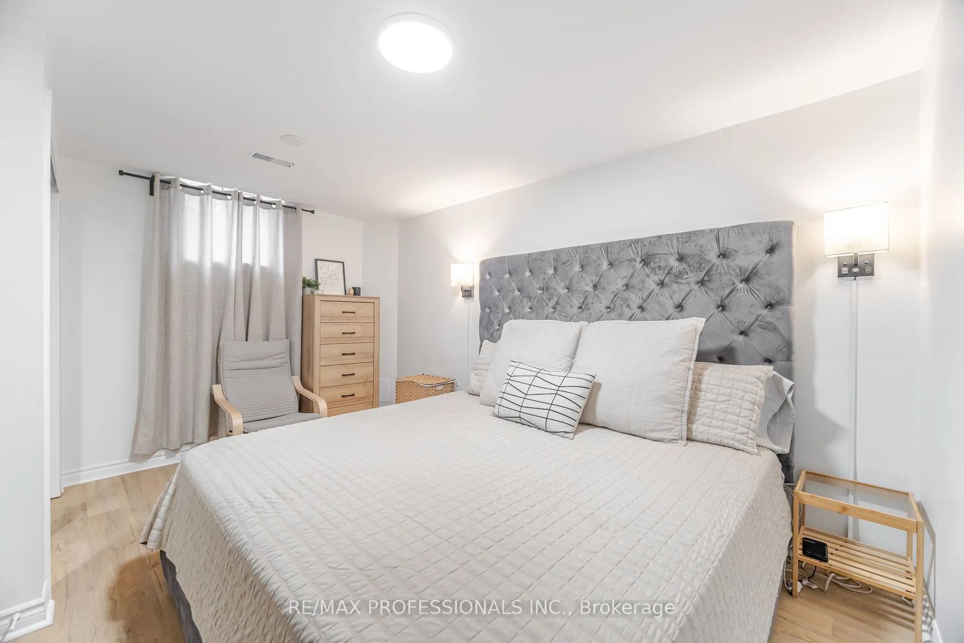 102 Tanager Square