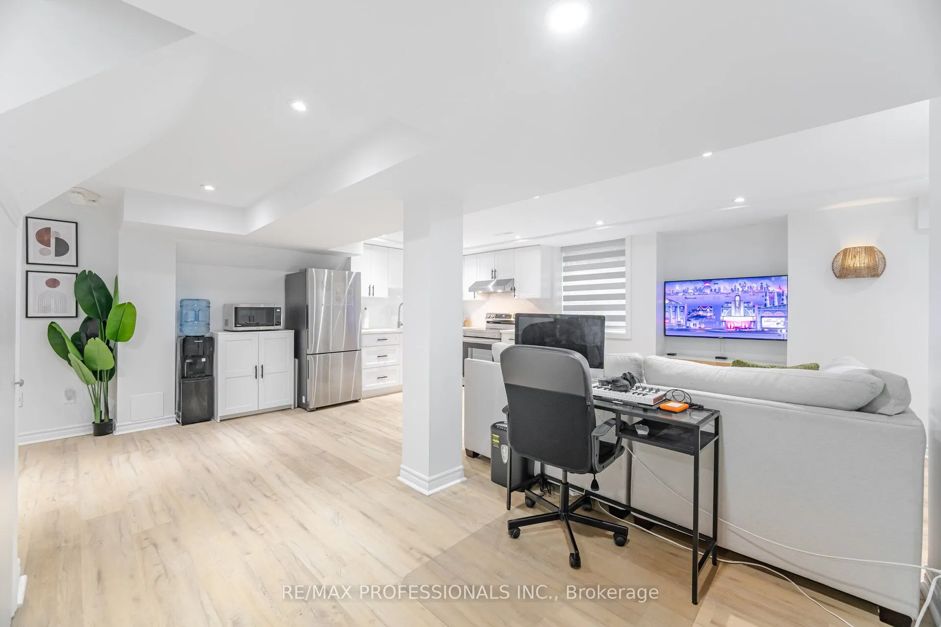 102 Tanager Square