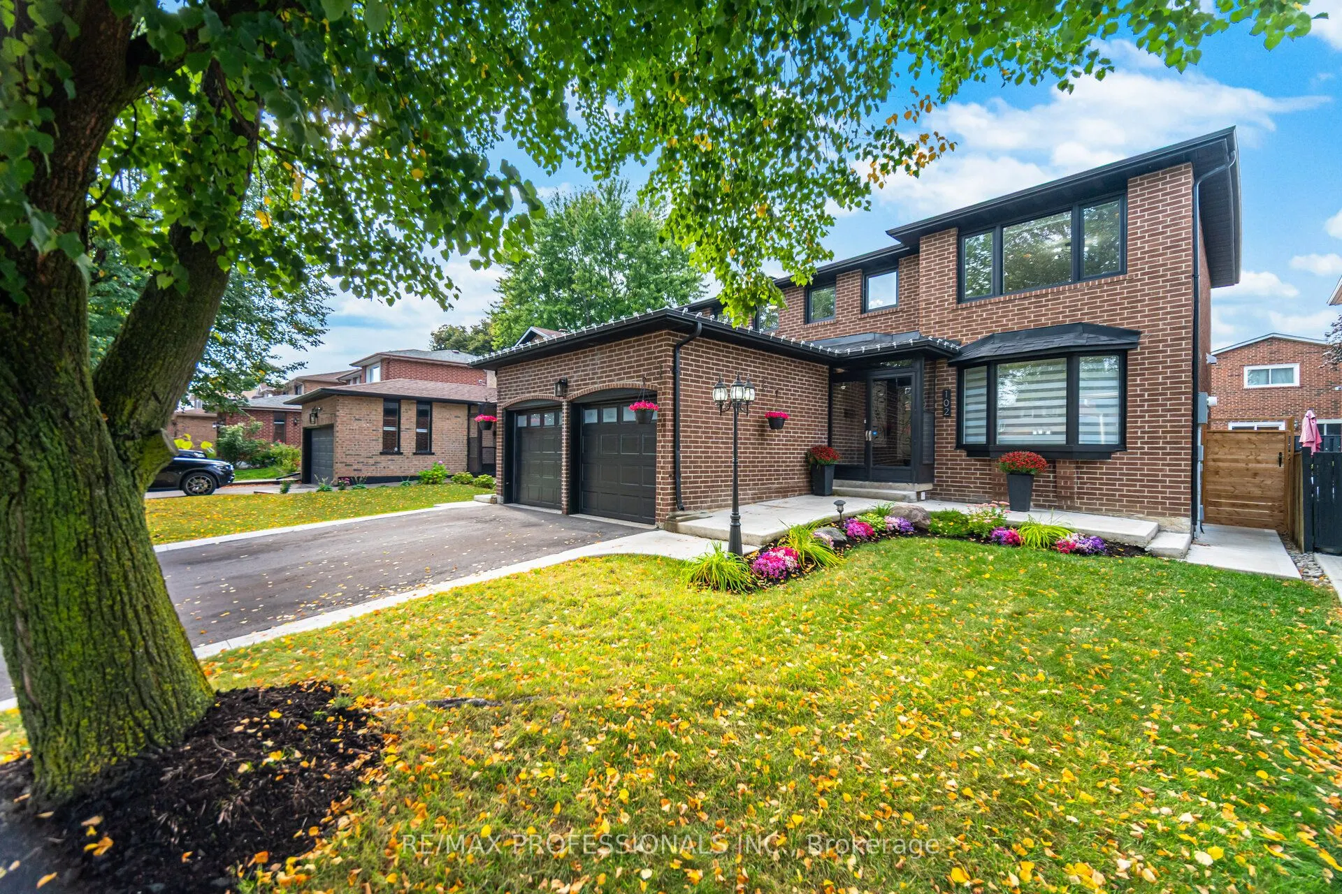 102 Tanager Square