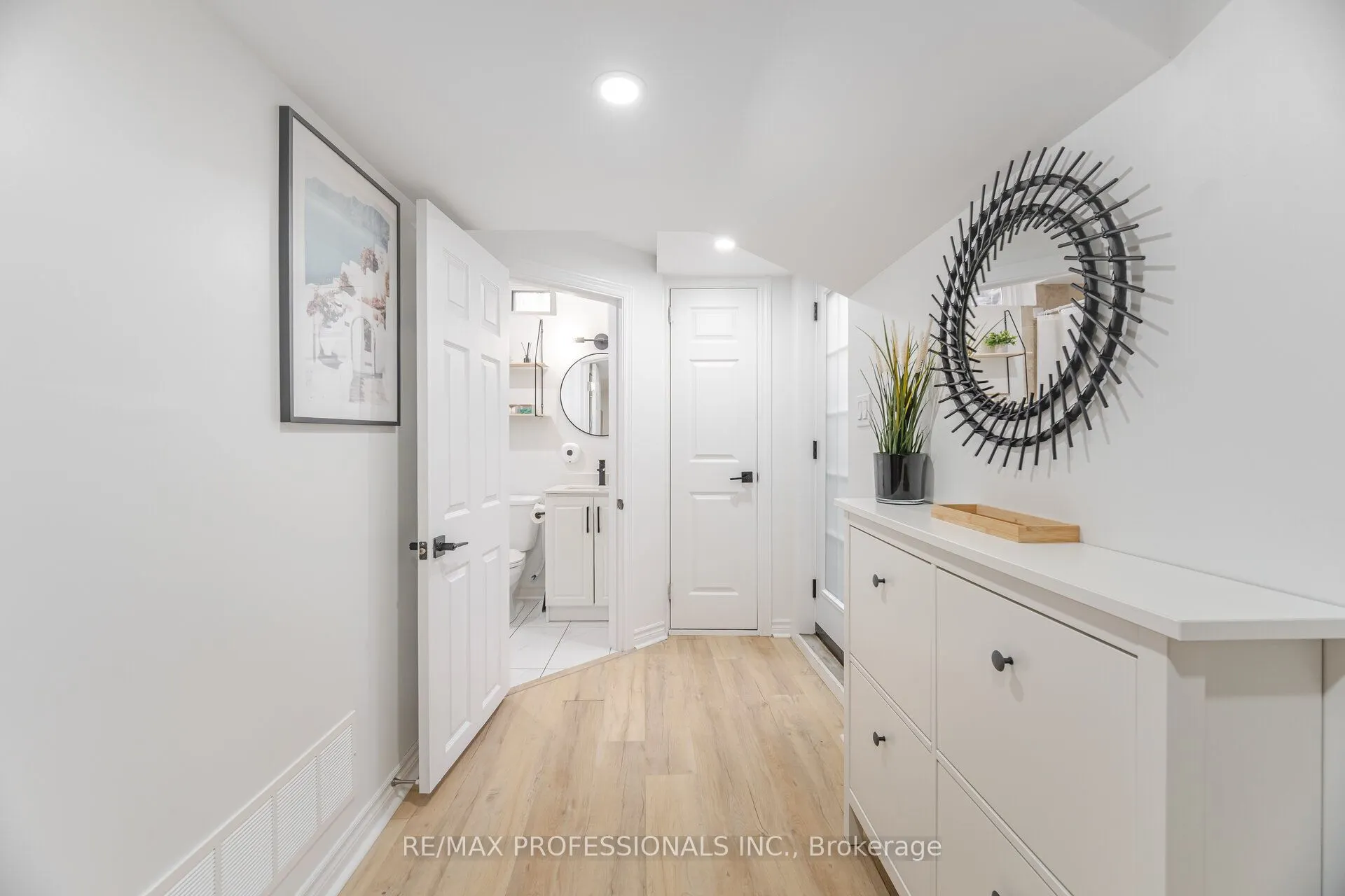 102 Tanager Square