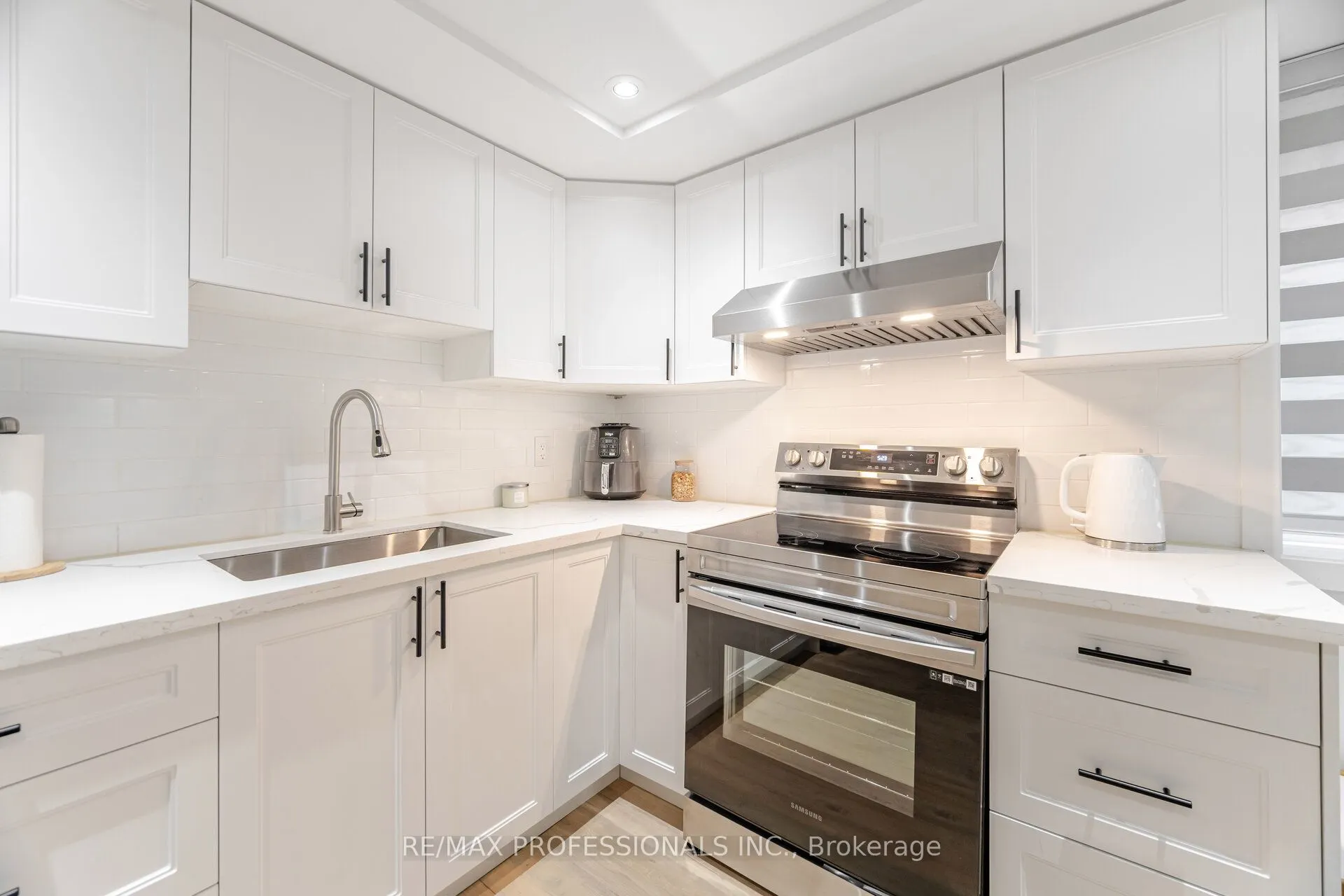 102 Tanager Square
