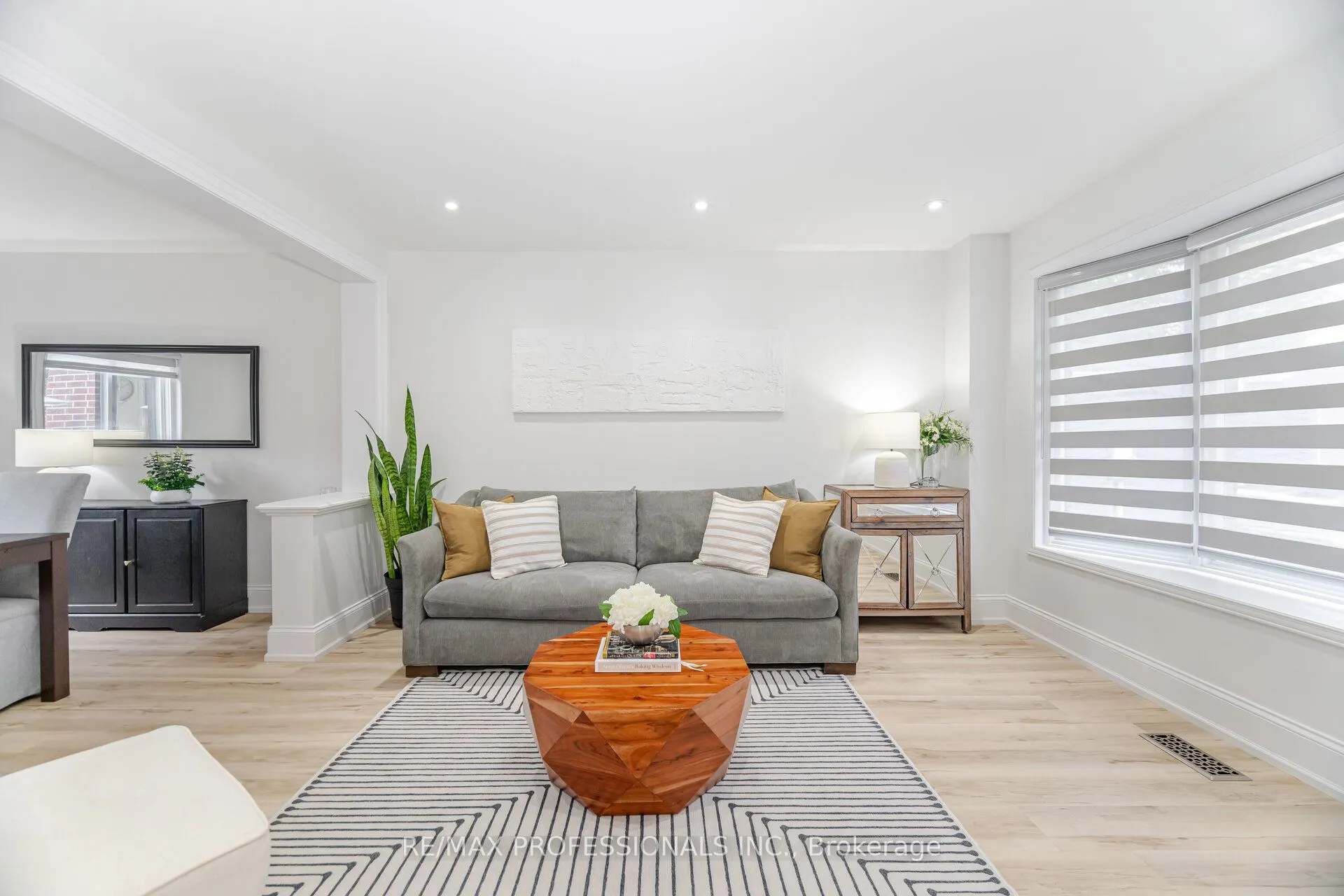 102 Tanager Square