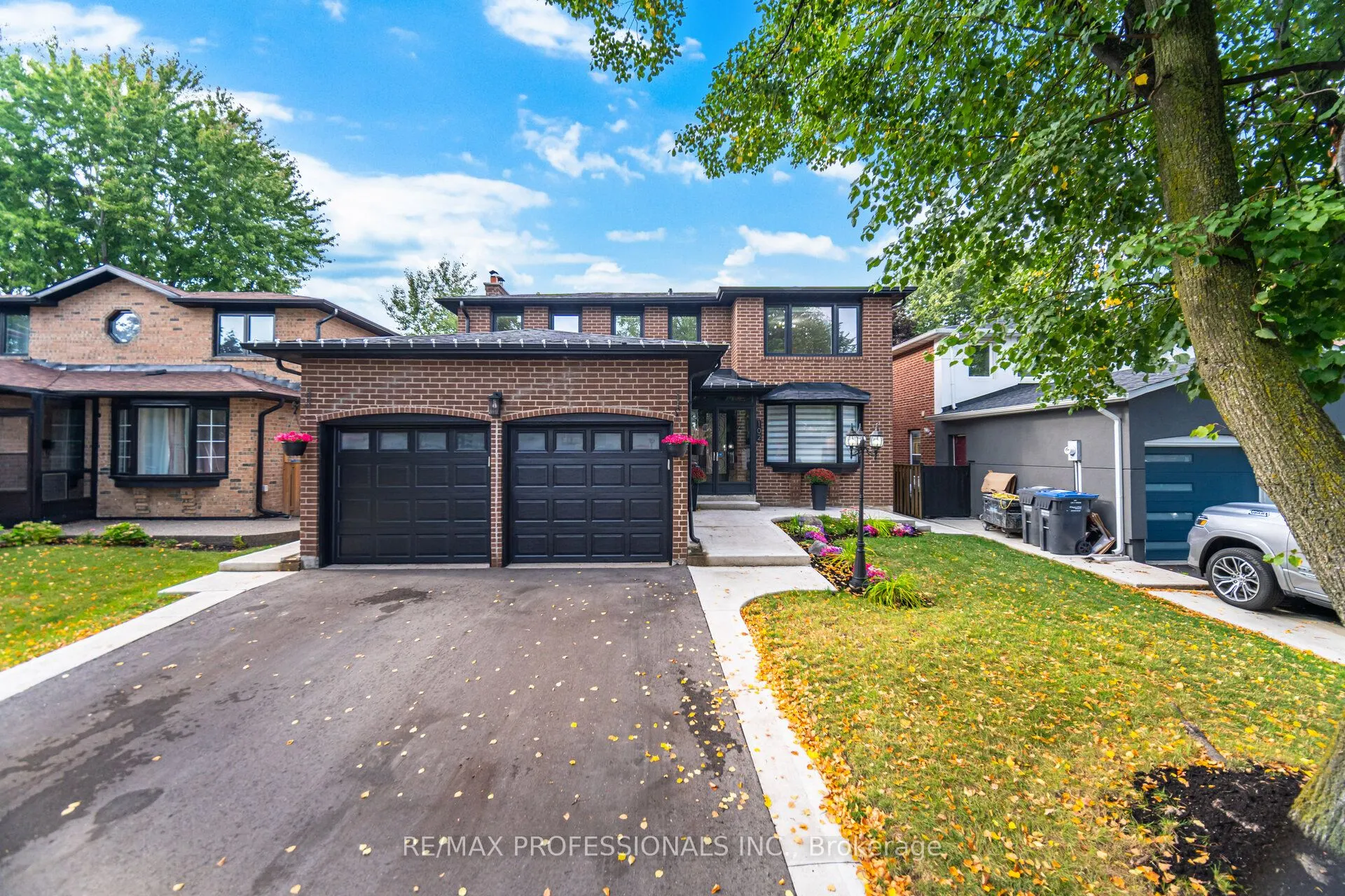 102 Tanager Square