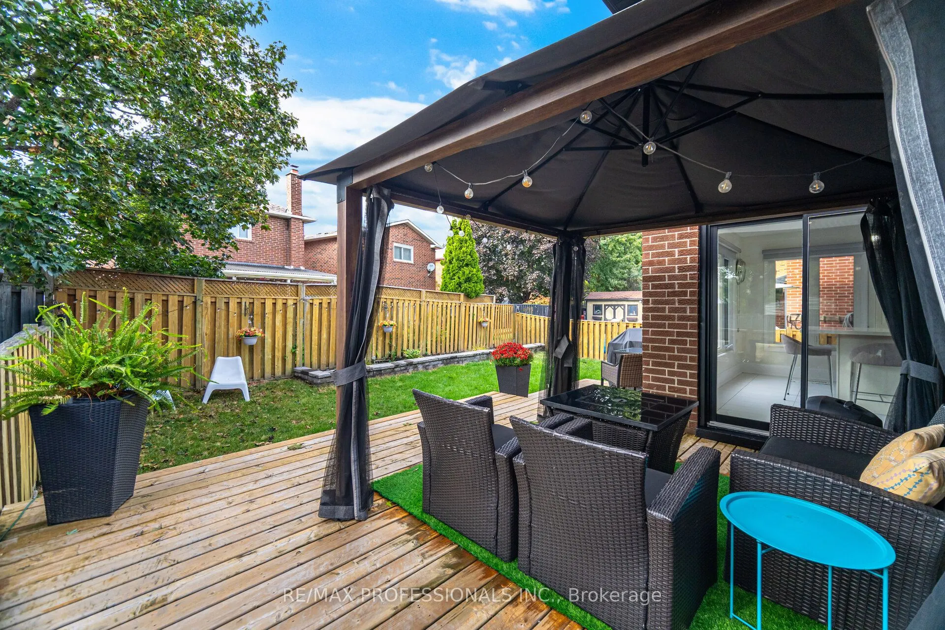 102 Tanager Square