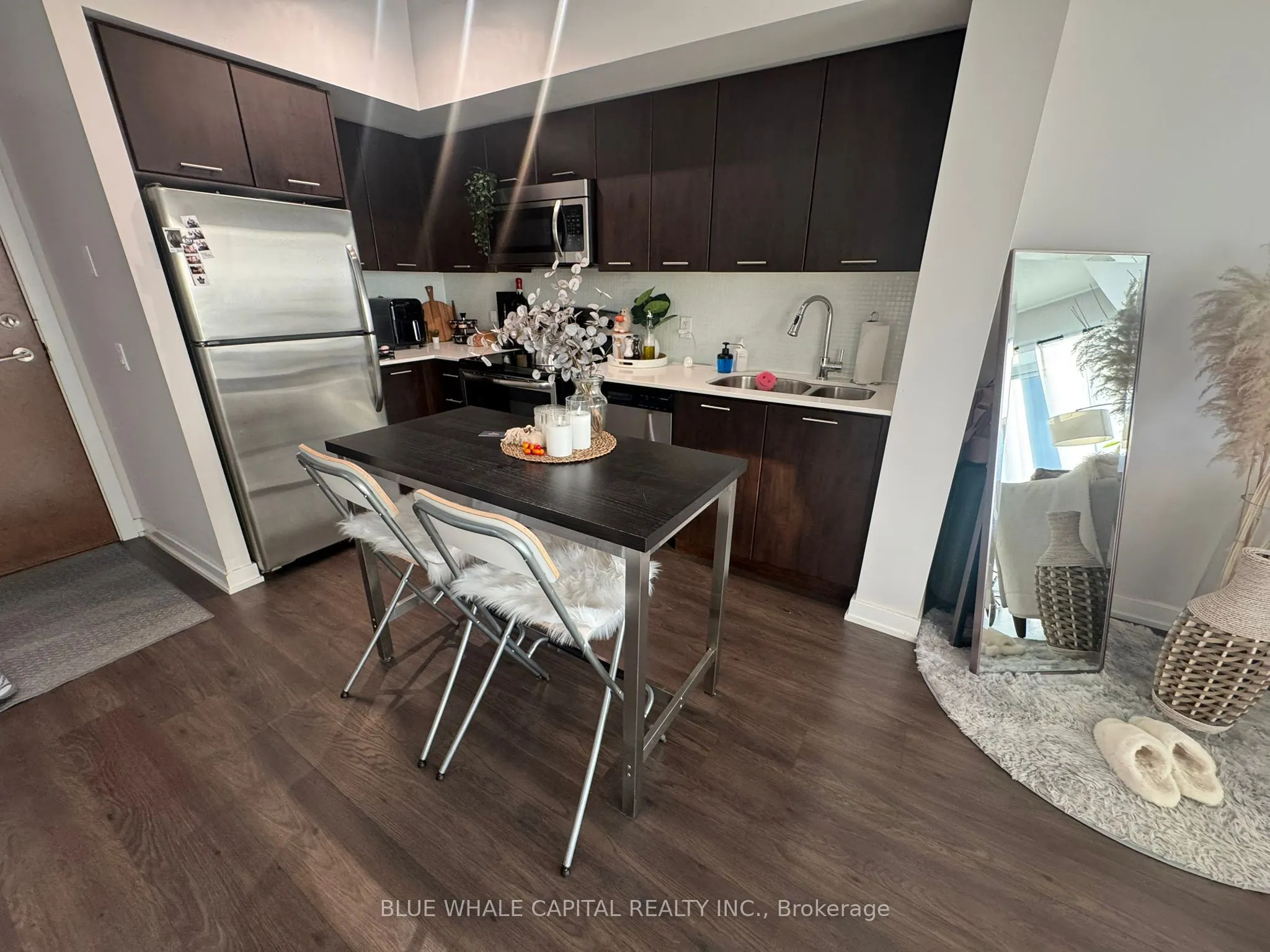 2212 Lakeshore Boulevard W, #1707