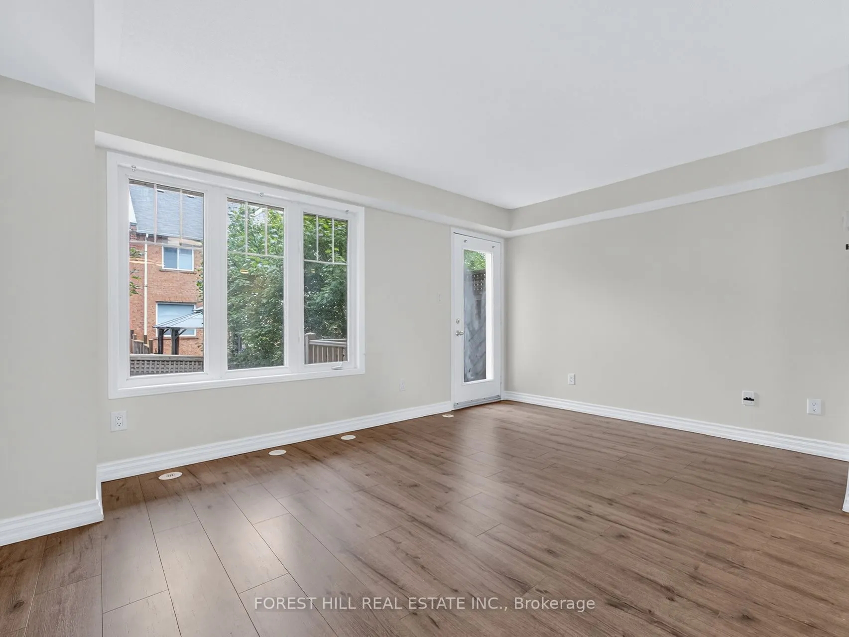 5050 Intrepid Drive, #20