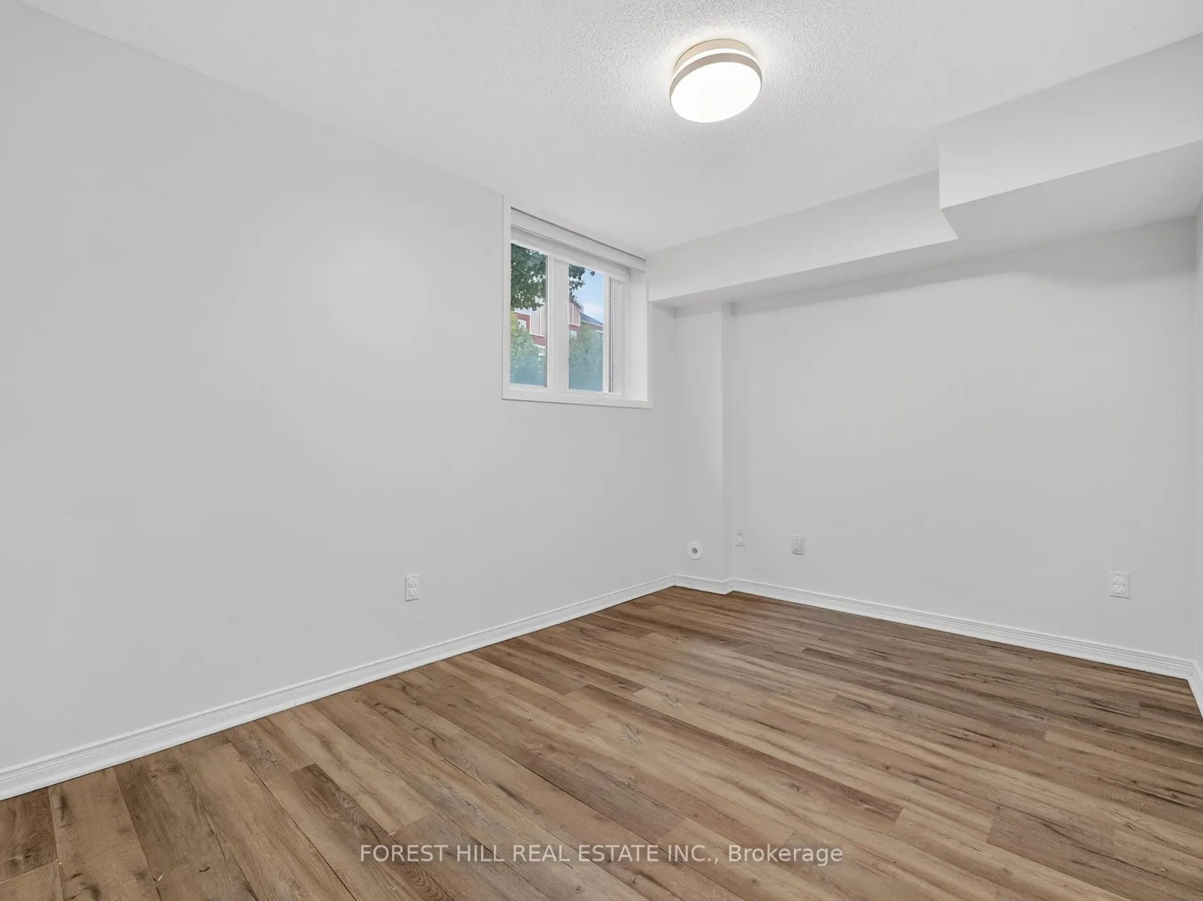 5050 Intrepid Drive, #20