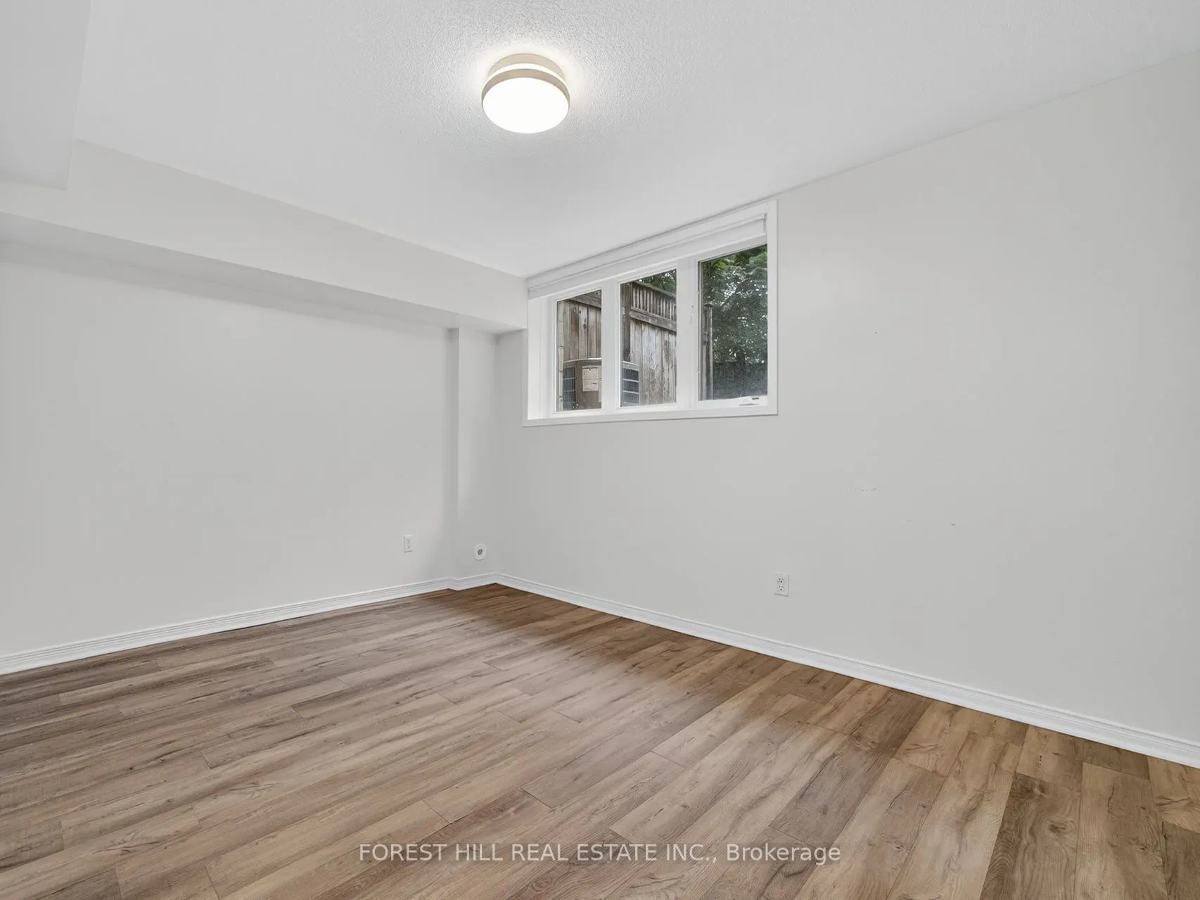5050 Intrepid Drive, #20