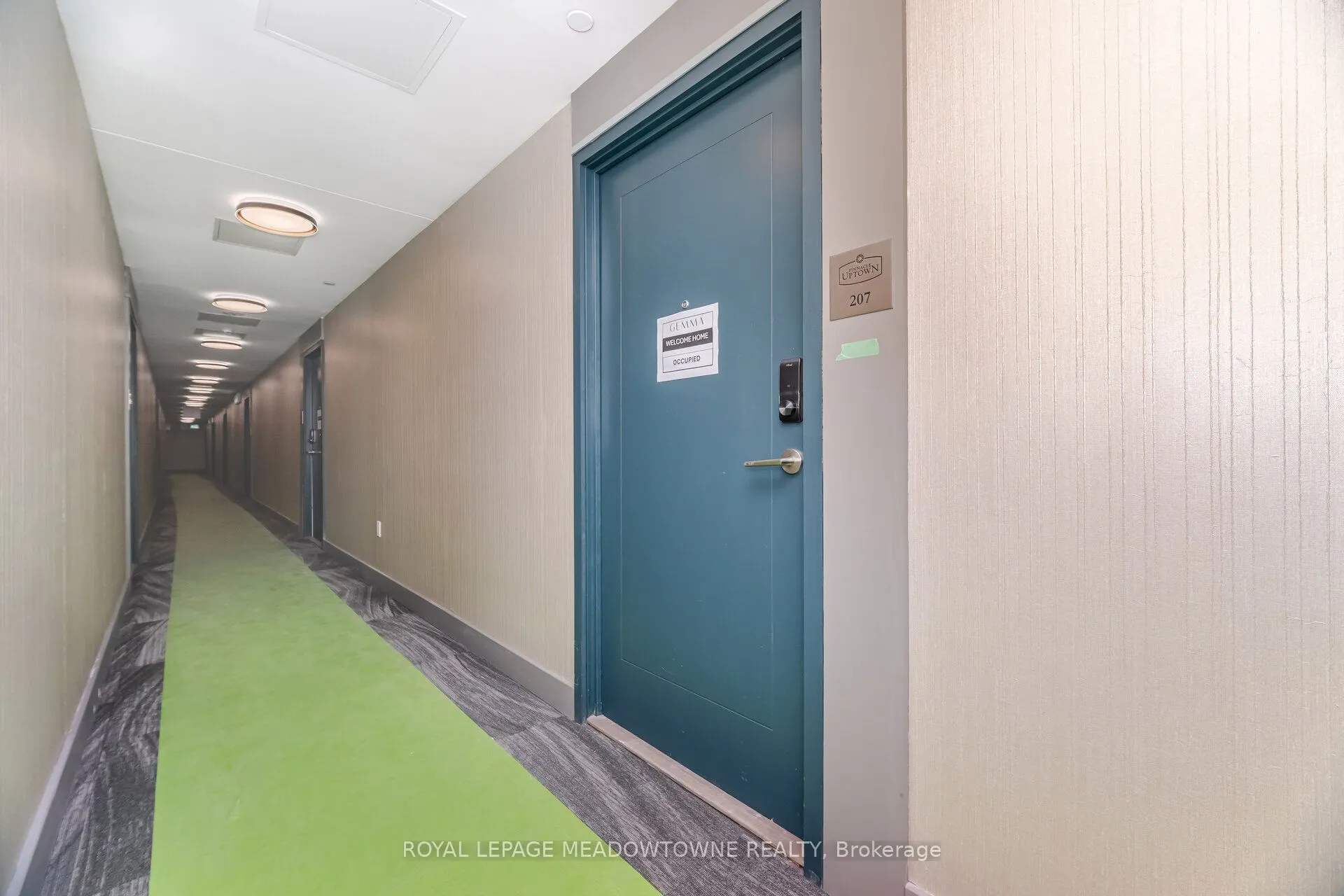 15 Watergarden Drive, #207