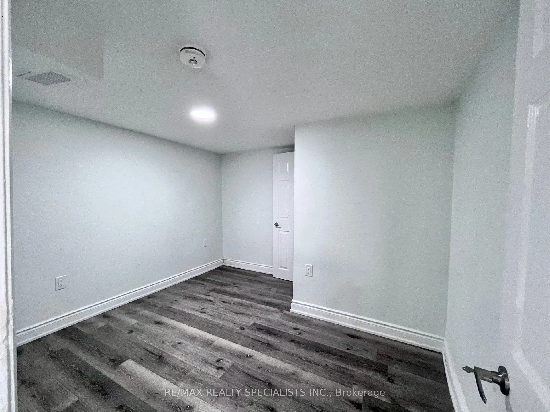 3 Fairhill Avenue, #LOWER