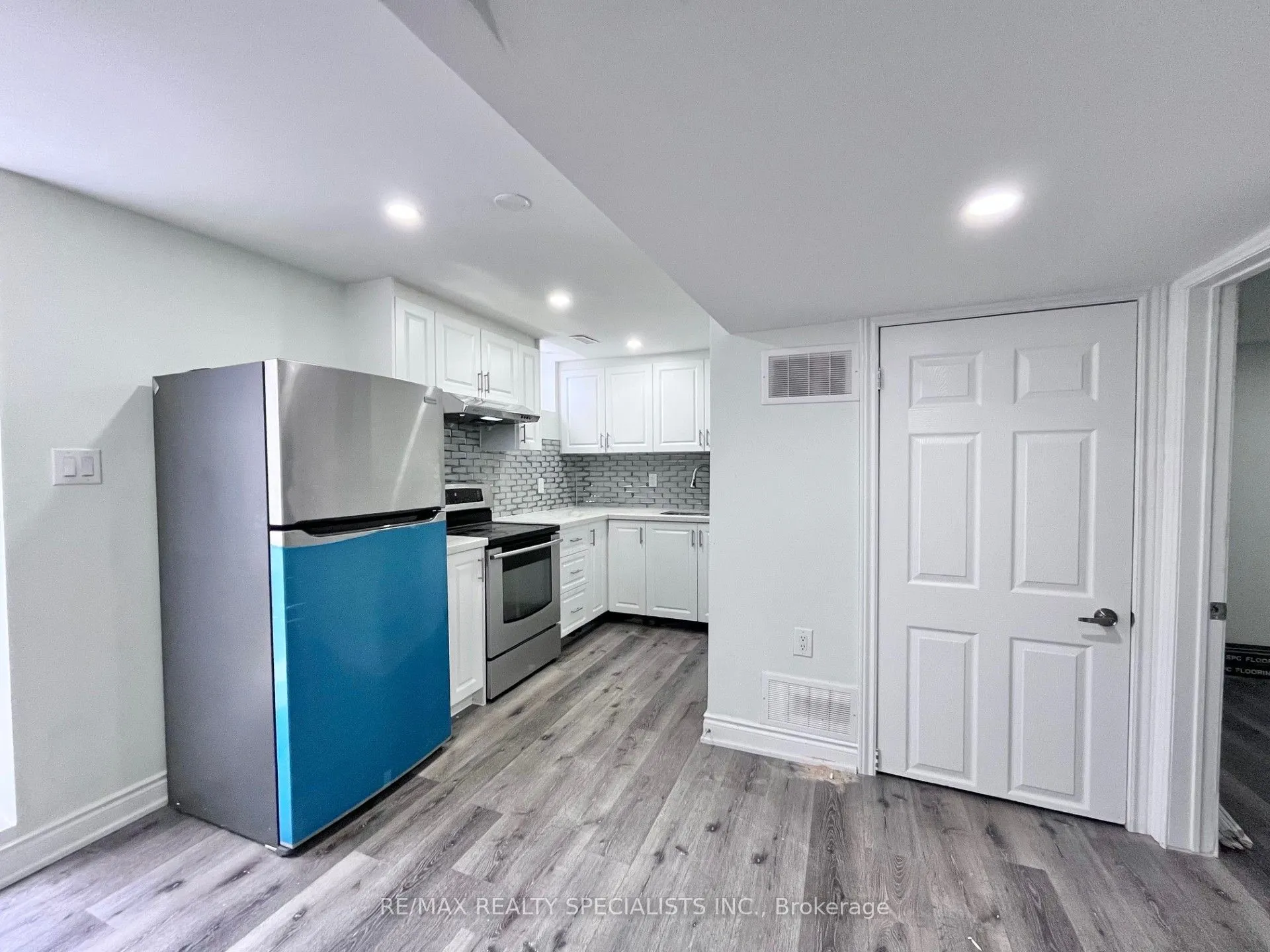 3 Fairhill Avenue, #LOWER