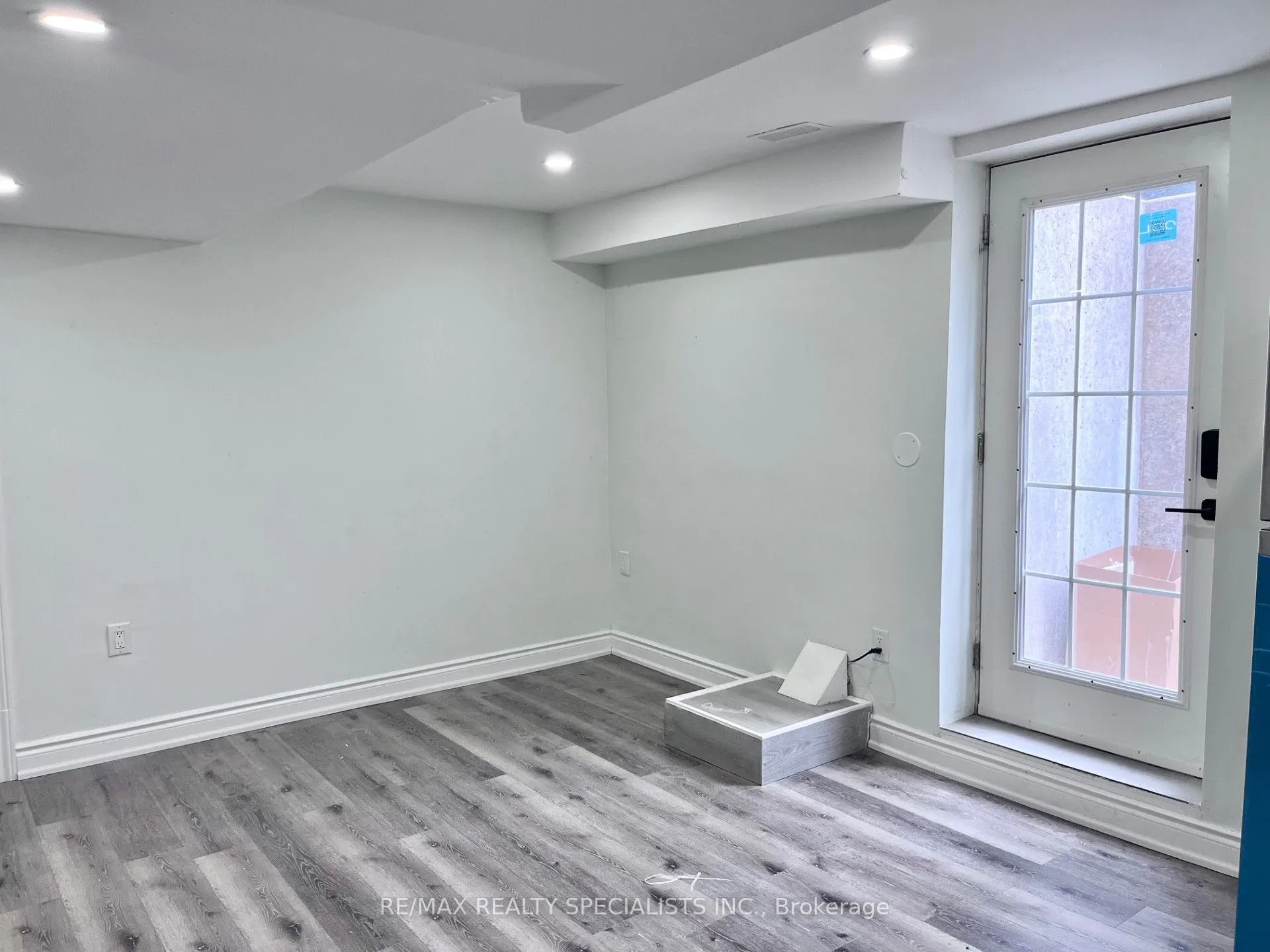 3 Fairhill Avenue, #LOWER