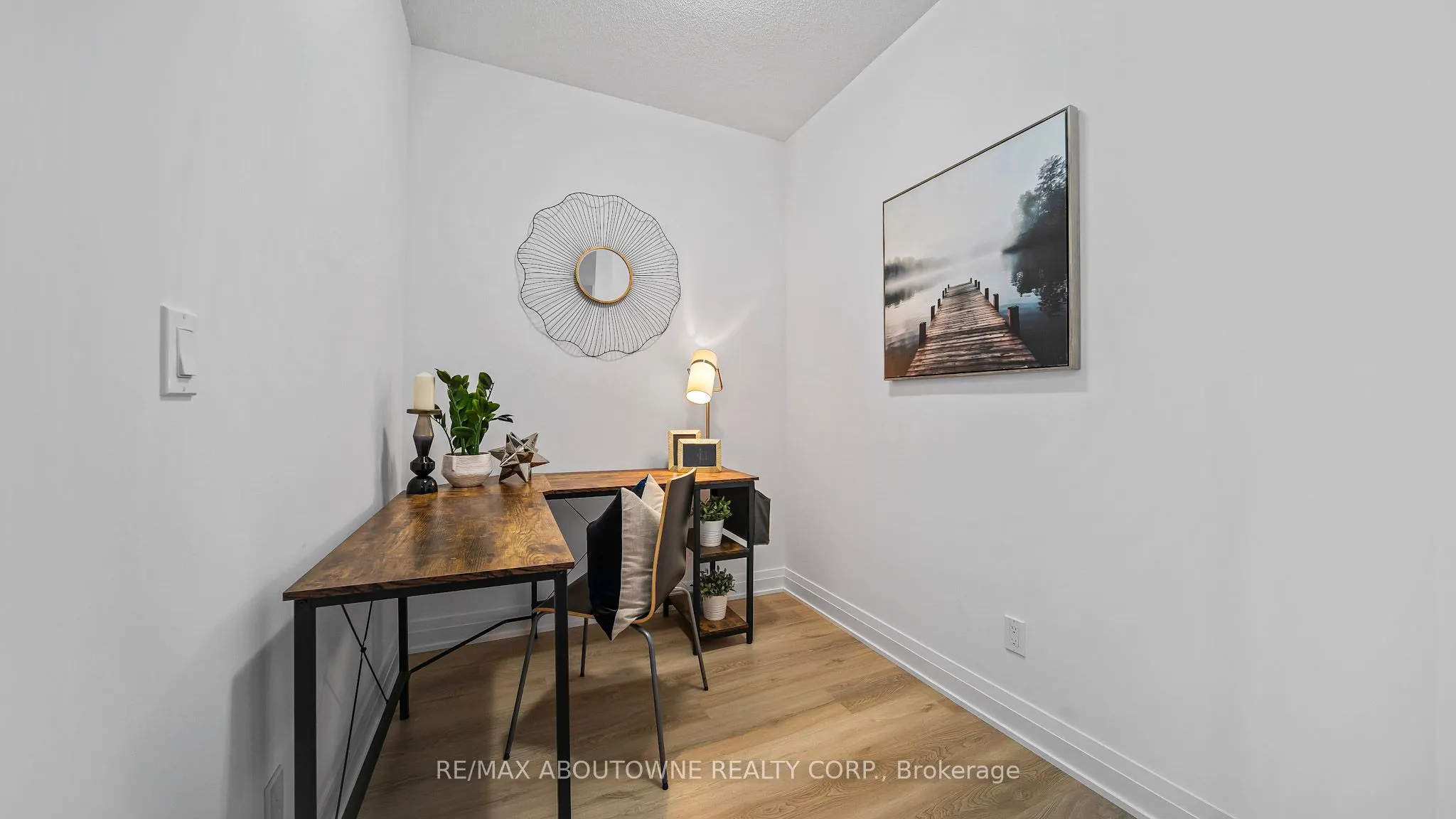55 Speers Road, #1008