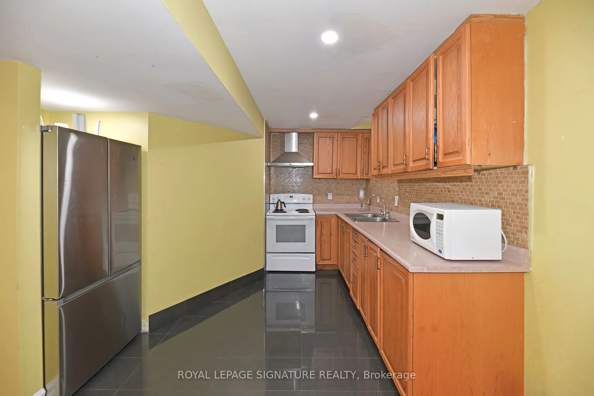 1410 Rose Bloom Road