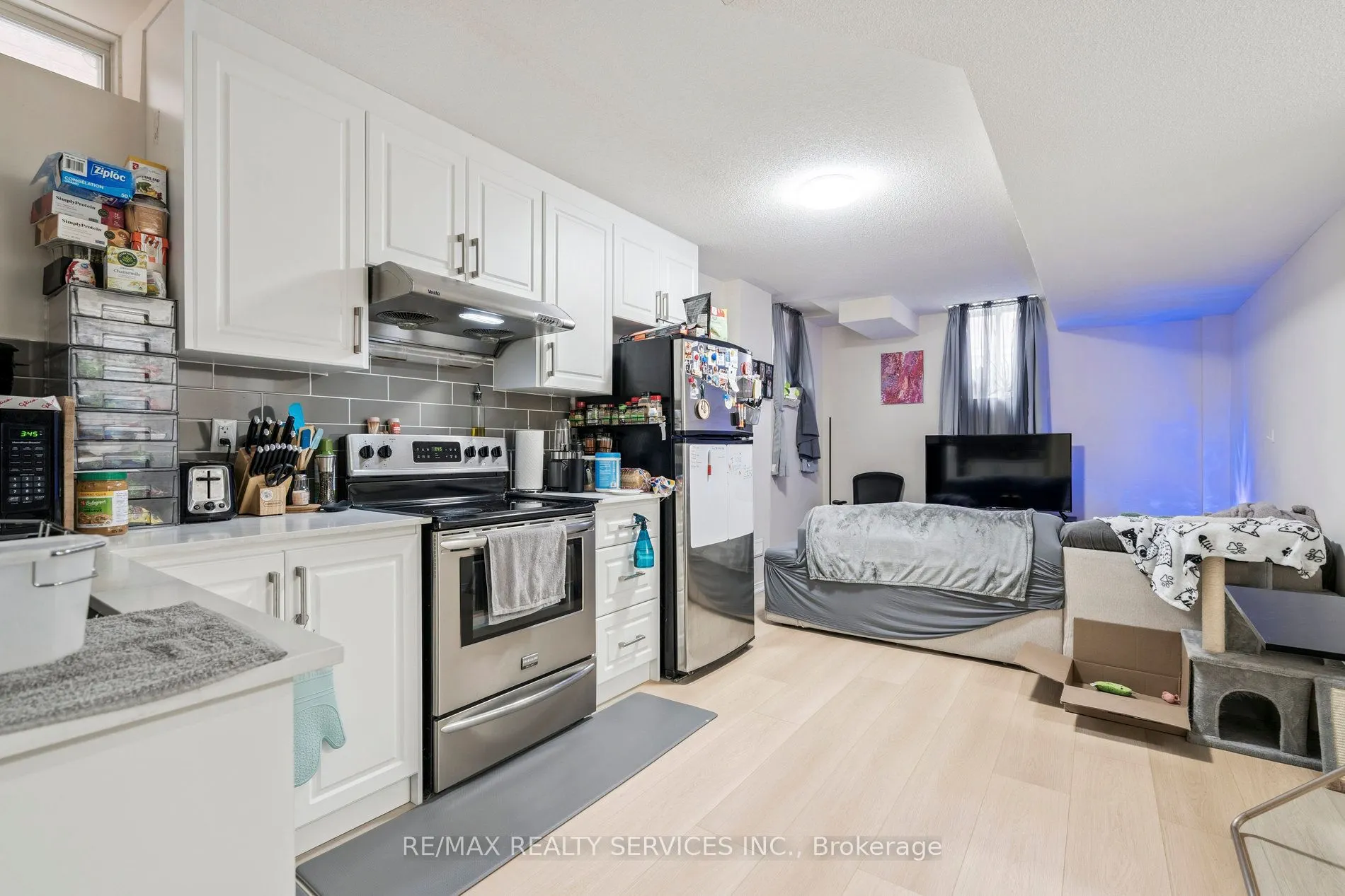 237 Valleyway Drive