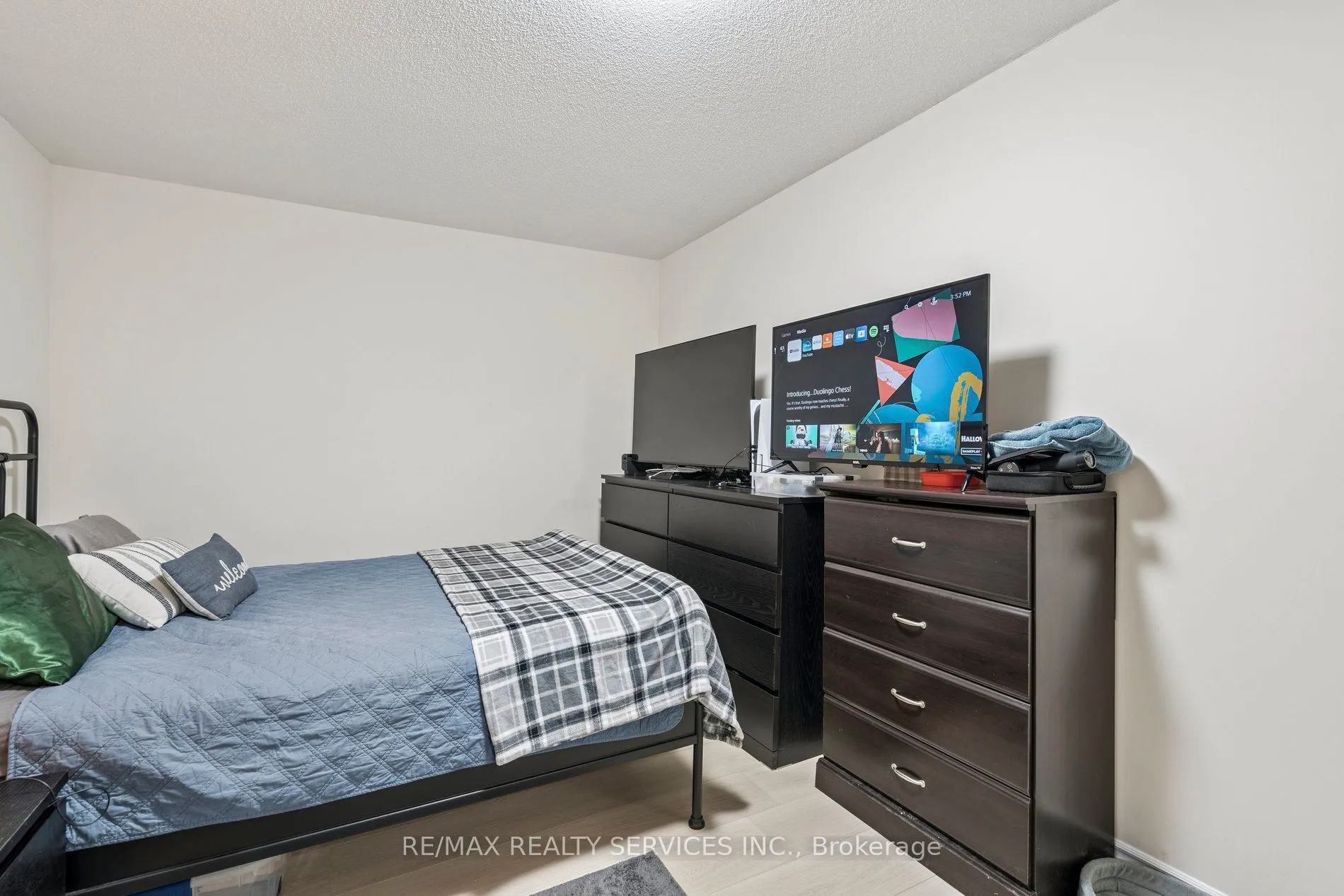 237 Valleyway Drive