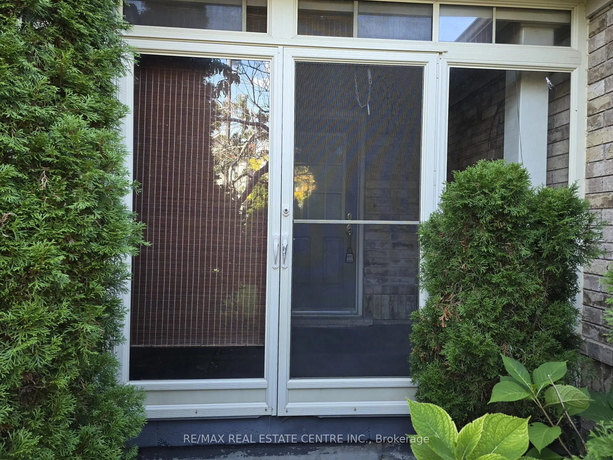 1159 Riddell Crescent