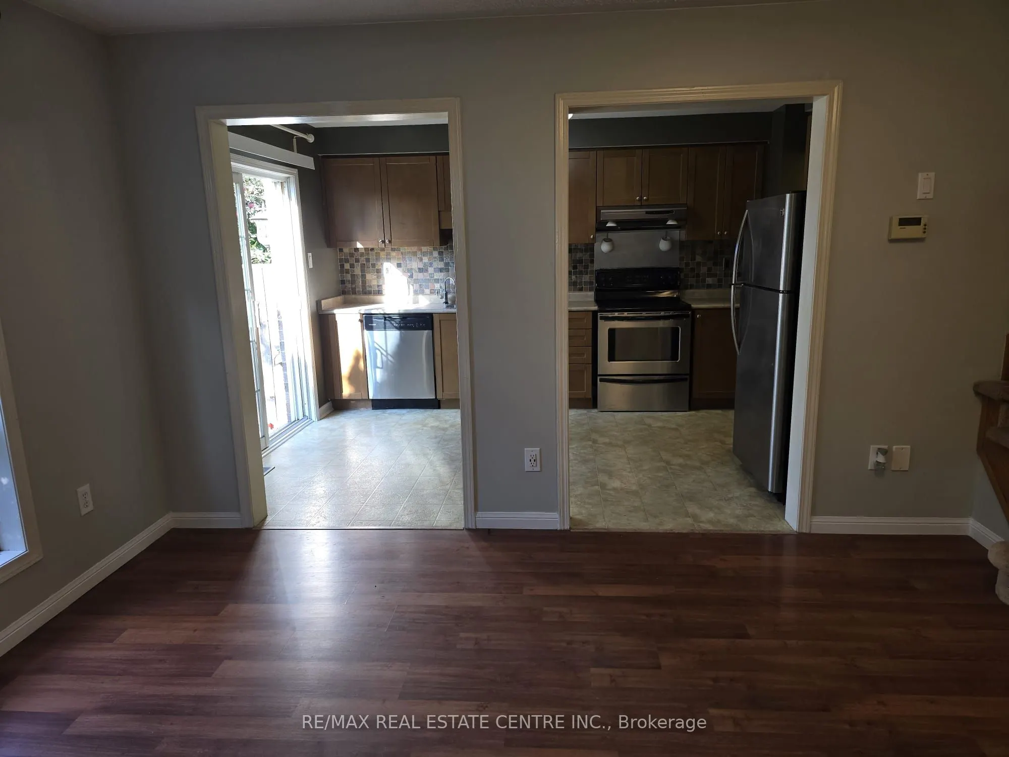 1159 Riddell Crescent