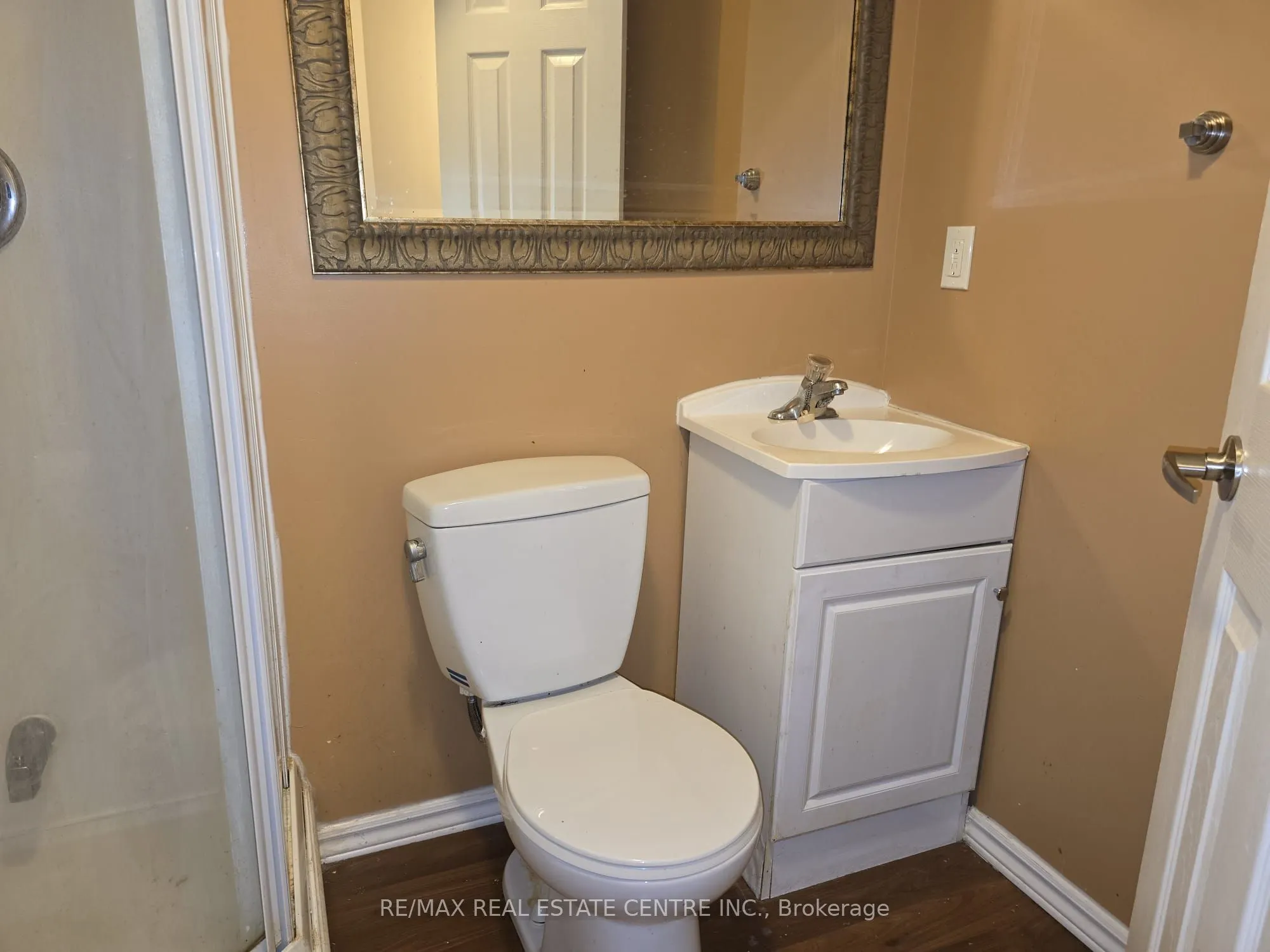 1159 Riddell Crescent