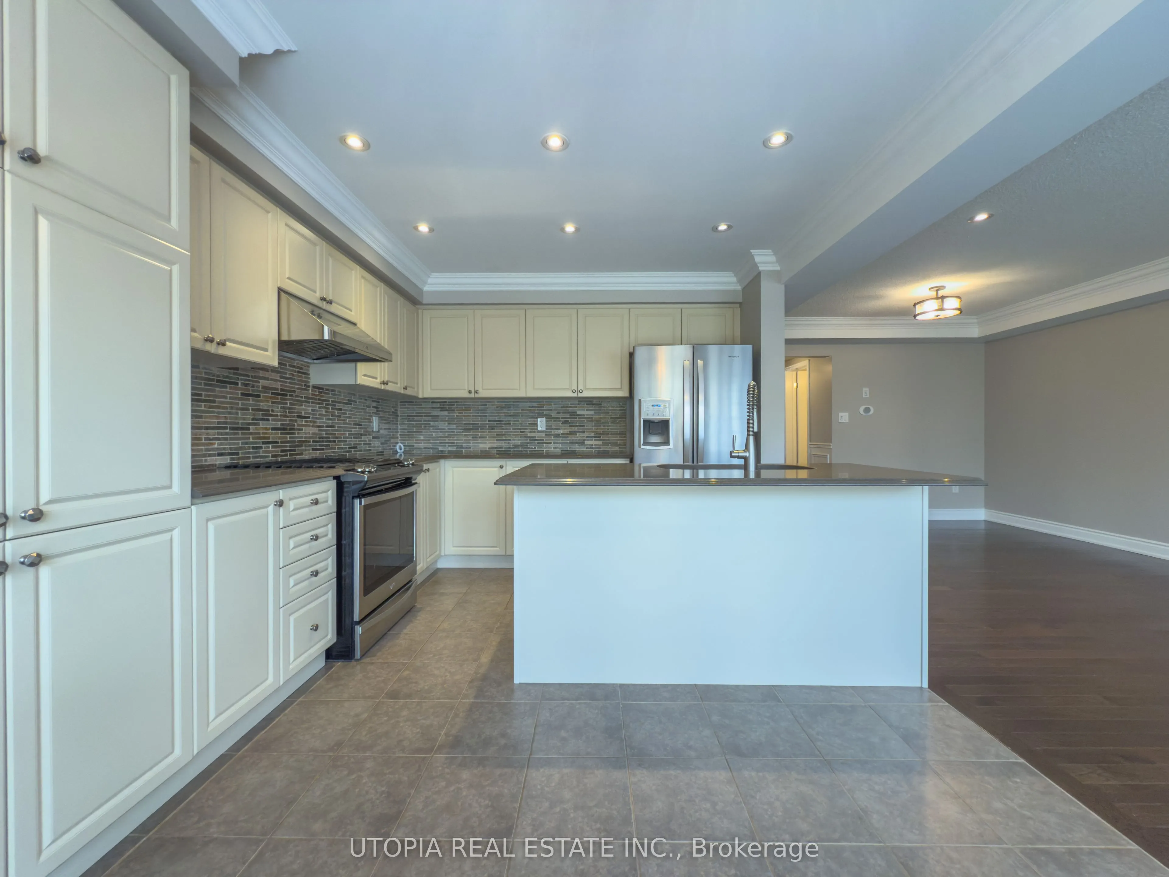 259 Mortimer Crescent