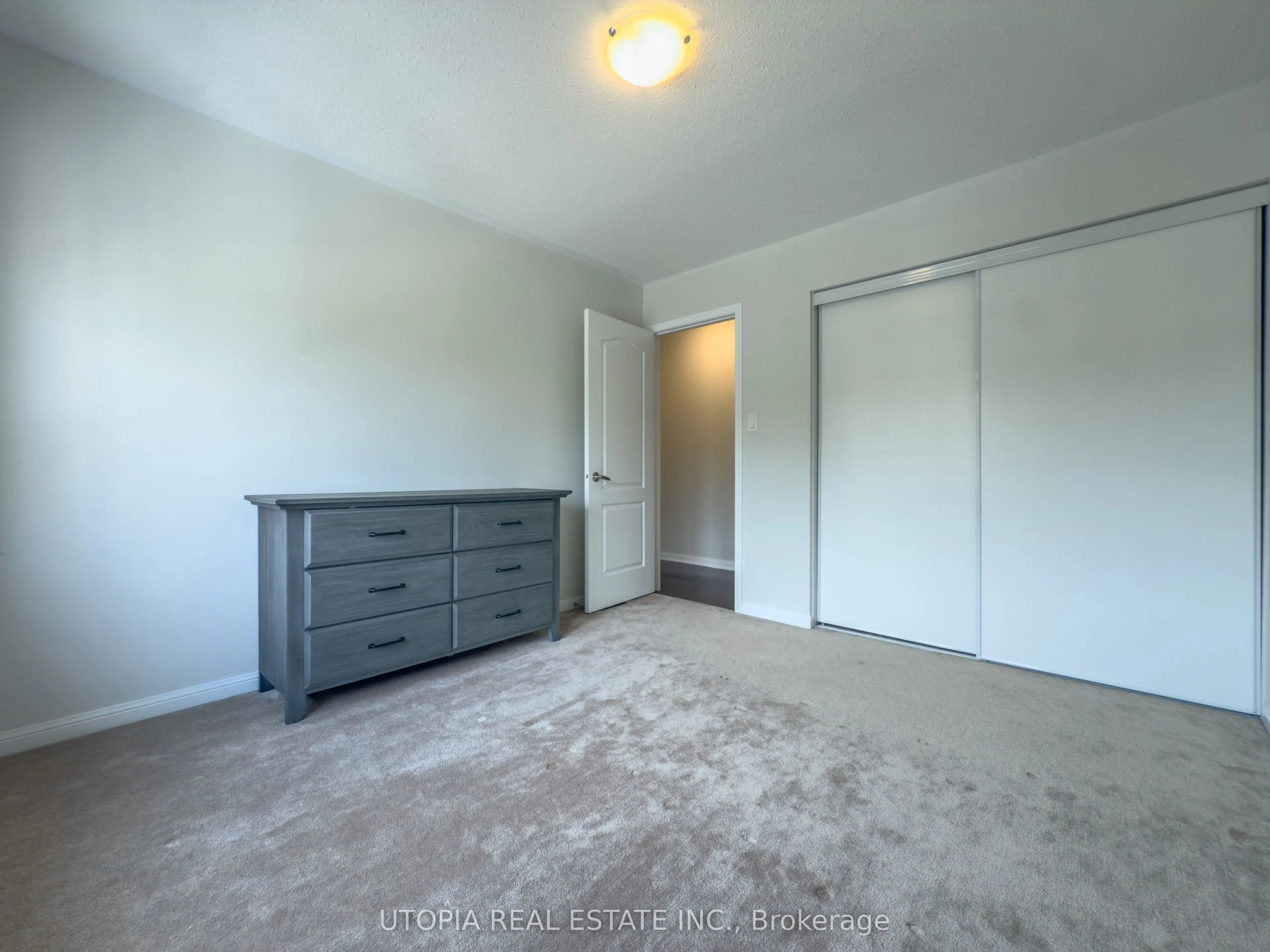 259 Mortimer Crescent