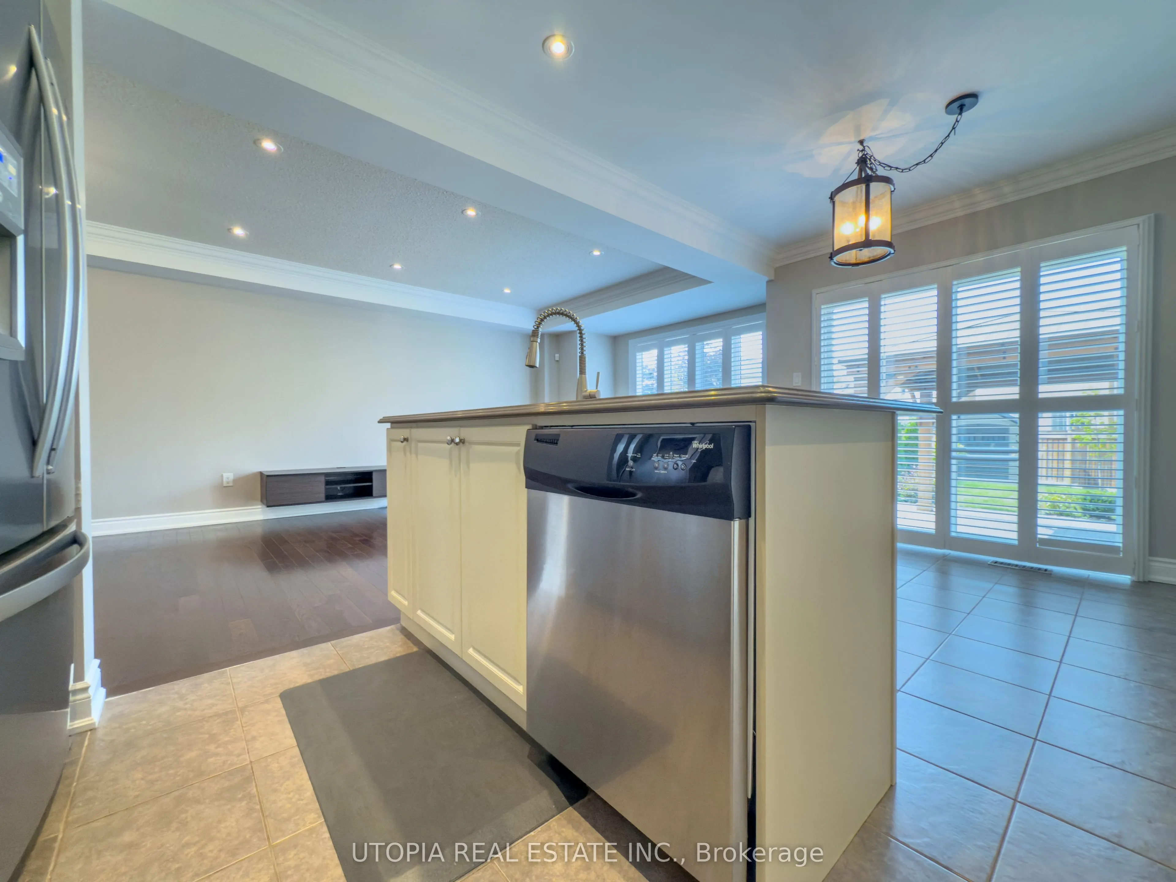 259 Mortimer Crescent