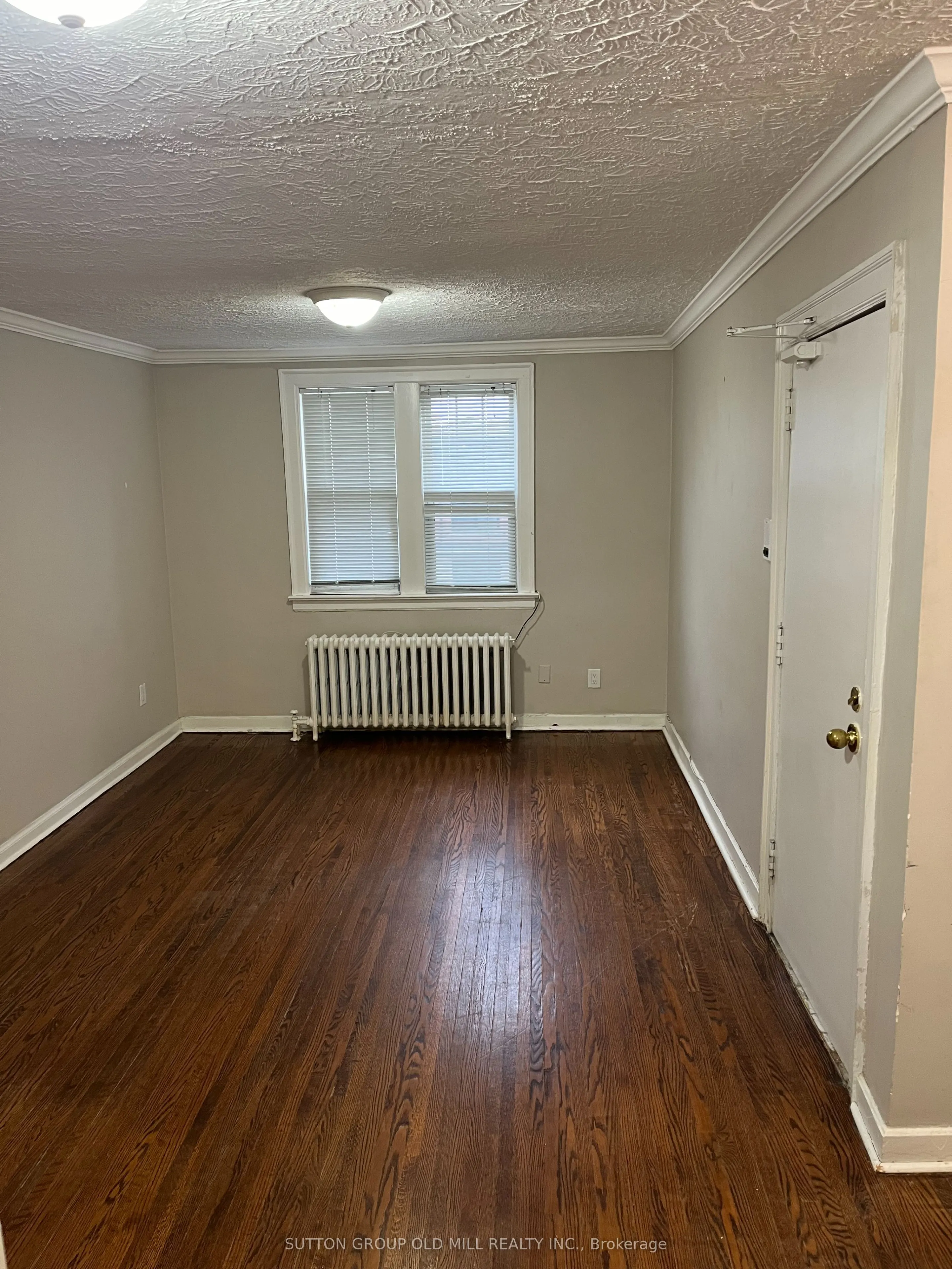 48 Emerald Crescent, #4