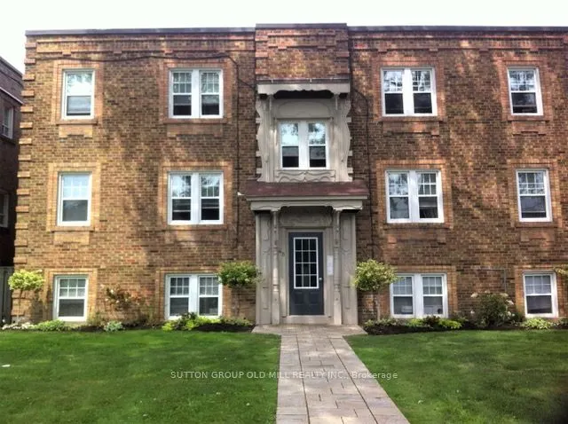 48 Emerald Crescent, #4