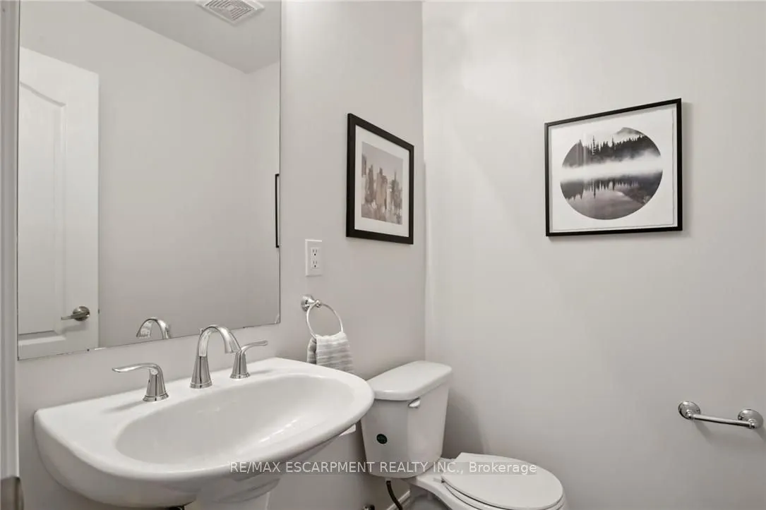 2570 Grand Oak Trail