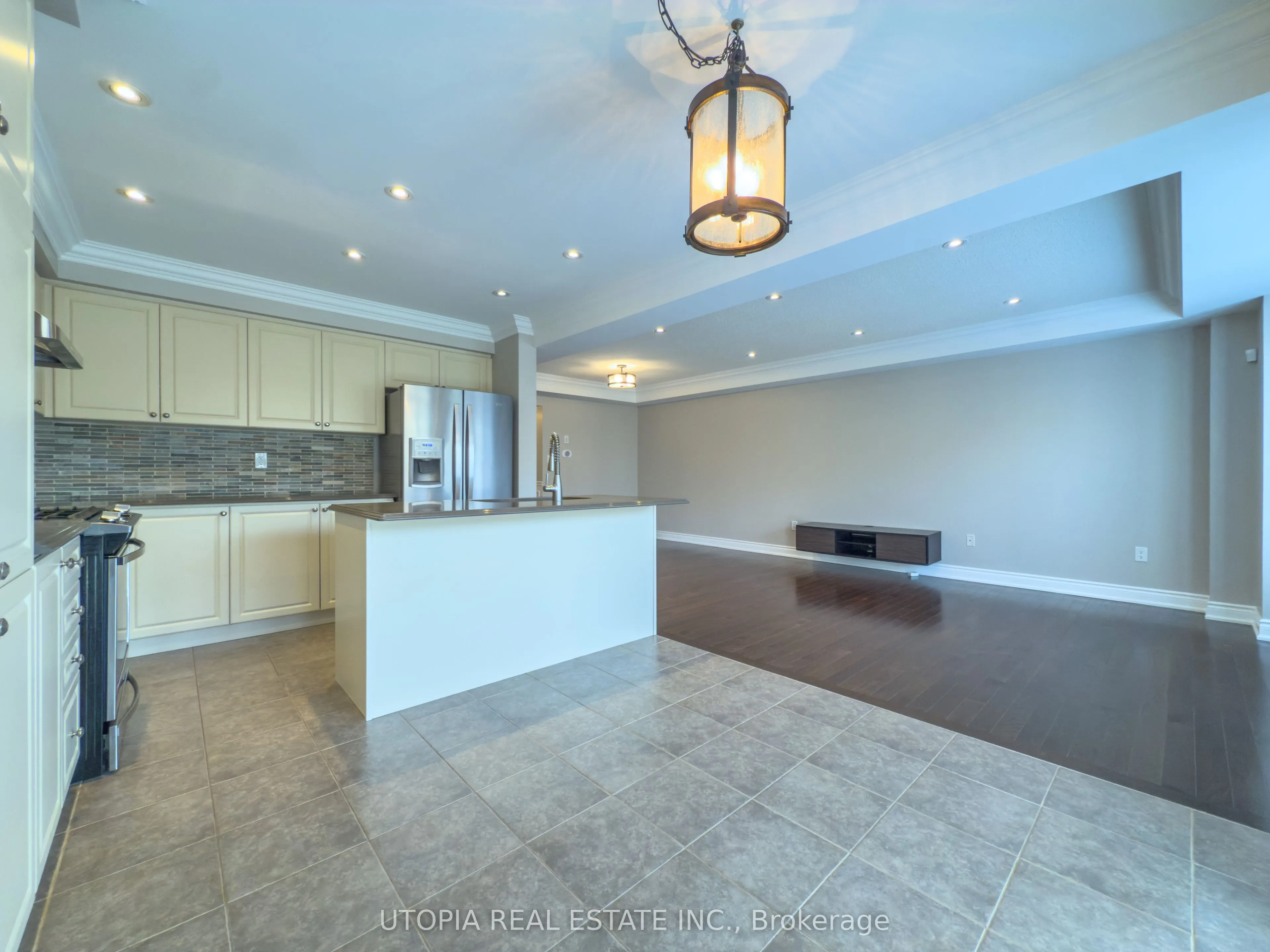 259 Mortimer Crescent