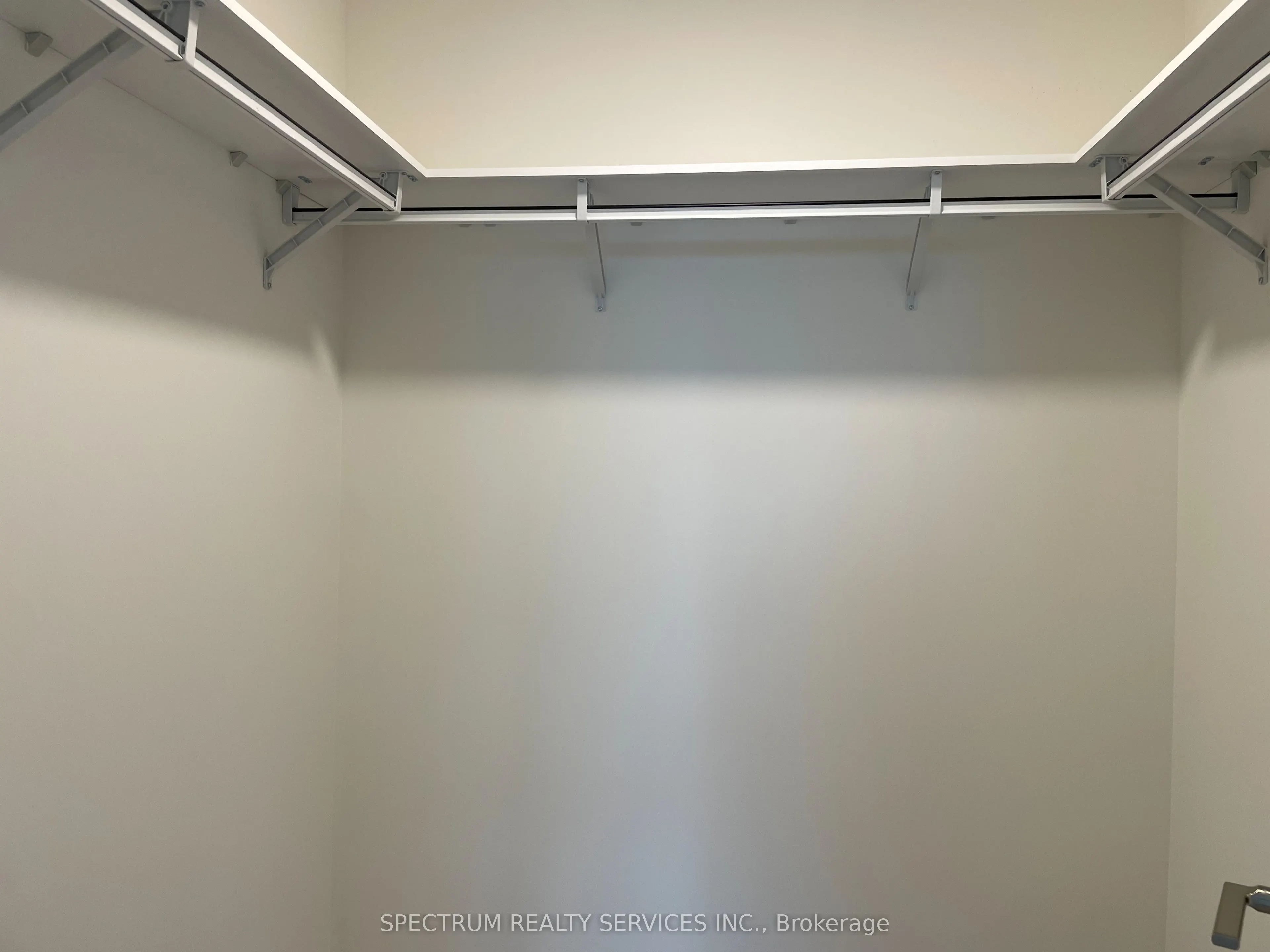 15 Watergarden Drive, #323