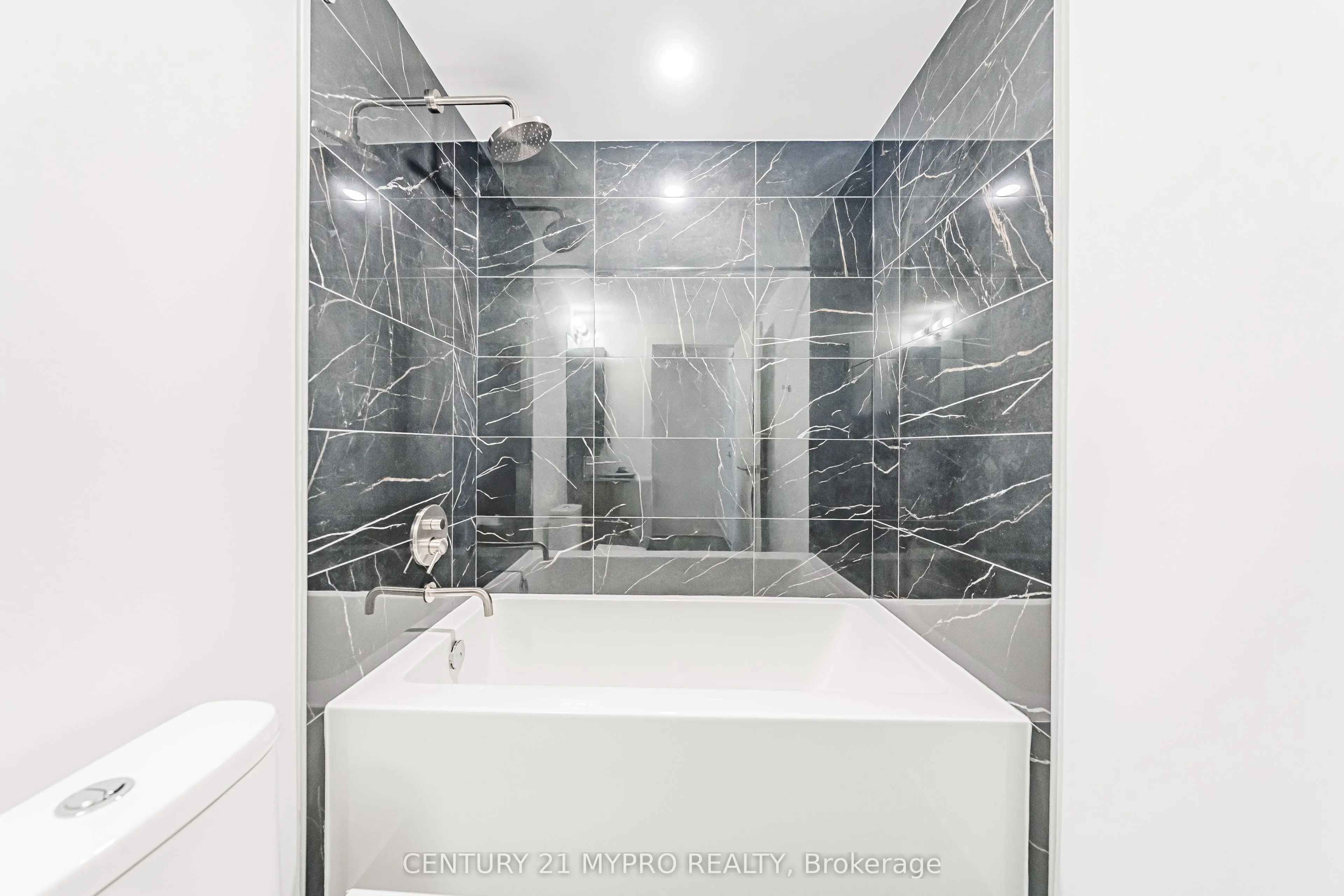 1100 Sheppard Avenue W, #105