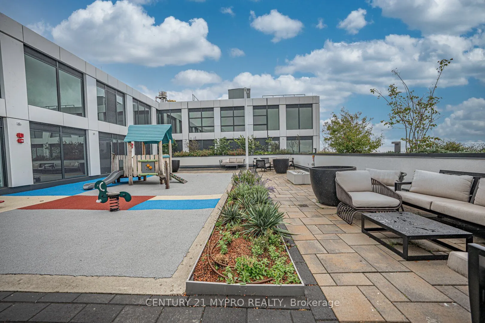 1100 Sheppard Avenue W, #105