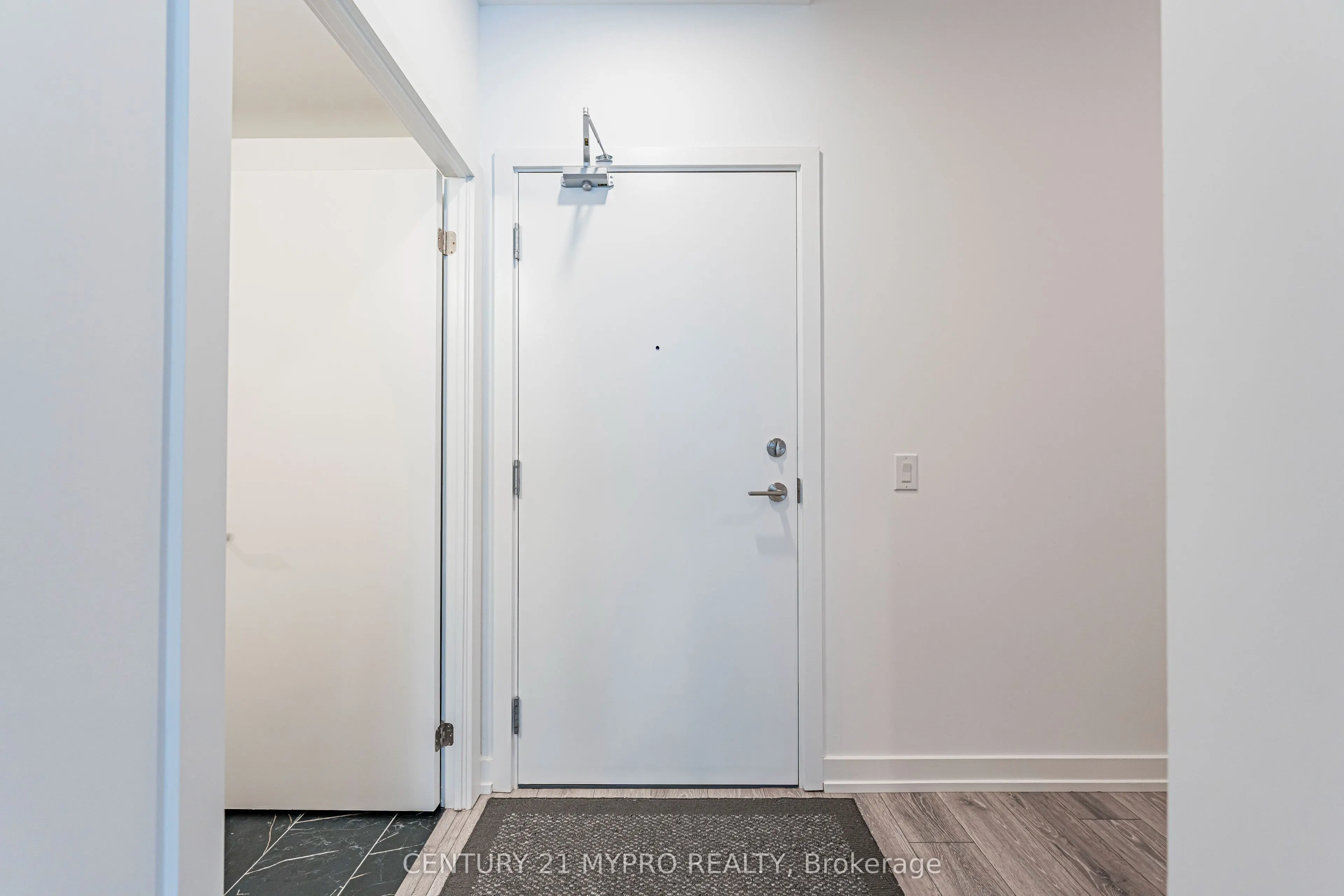 1100 Sheppard Avenue W, #105
