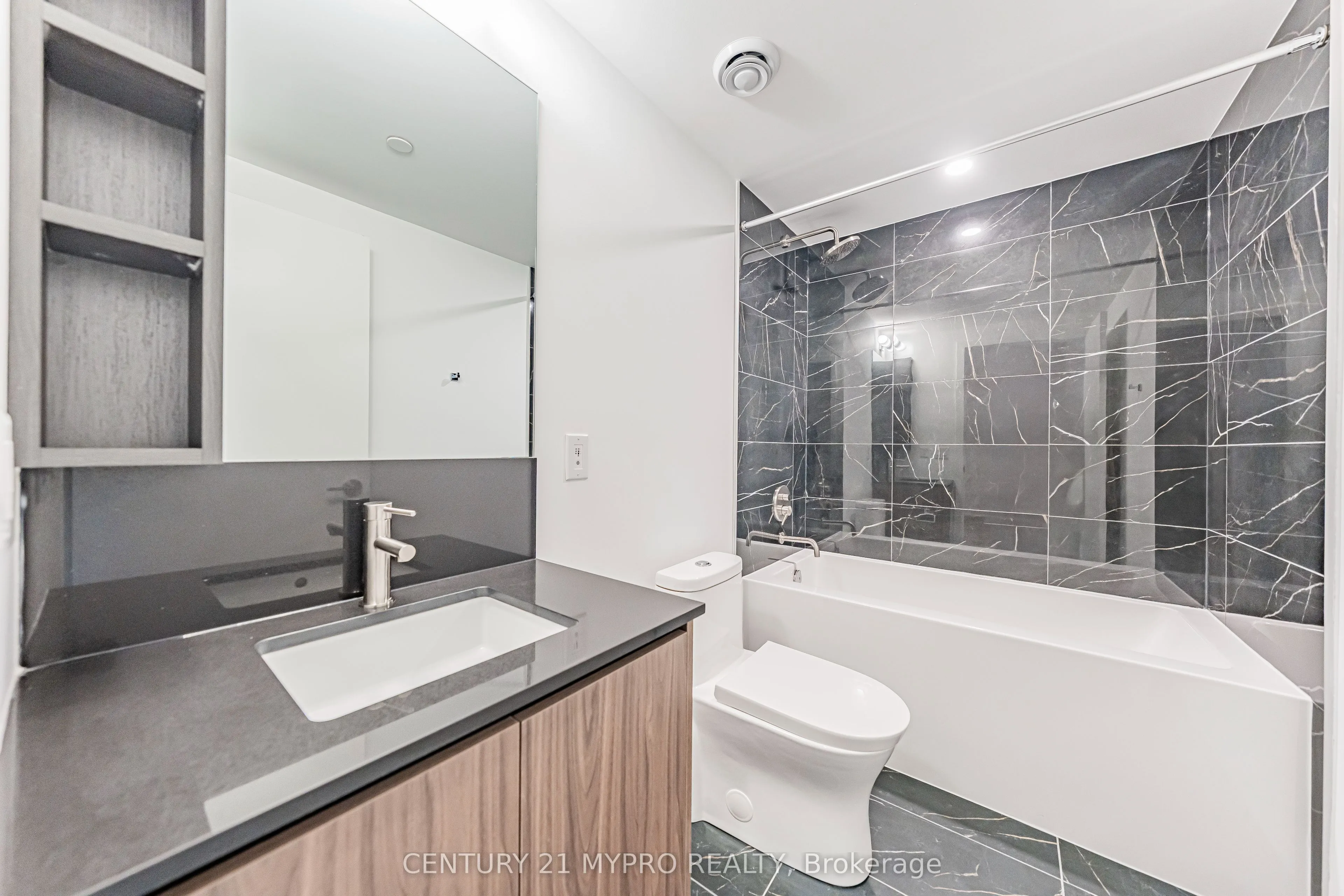 1100 Sheppard Avenue W, #105