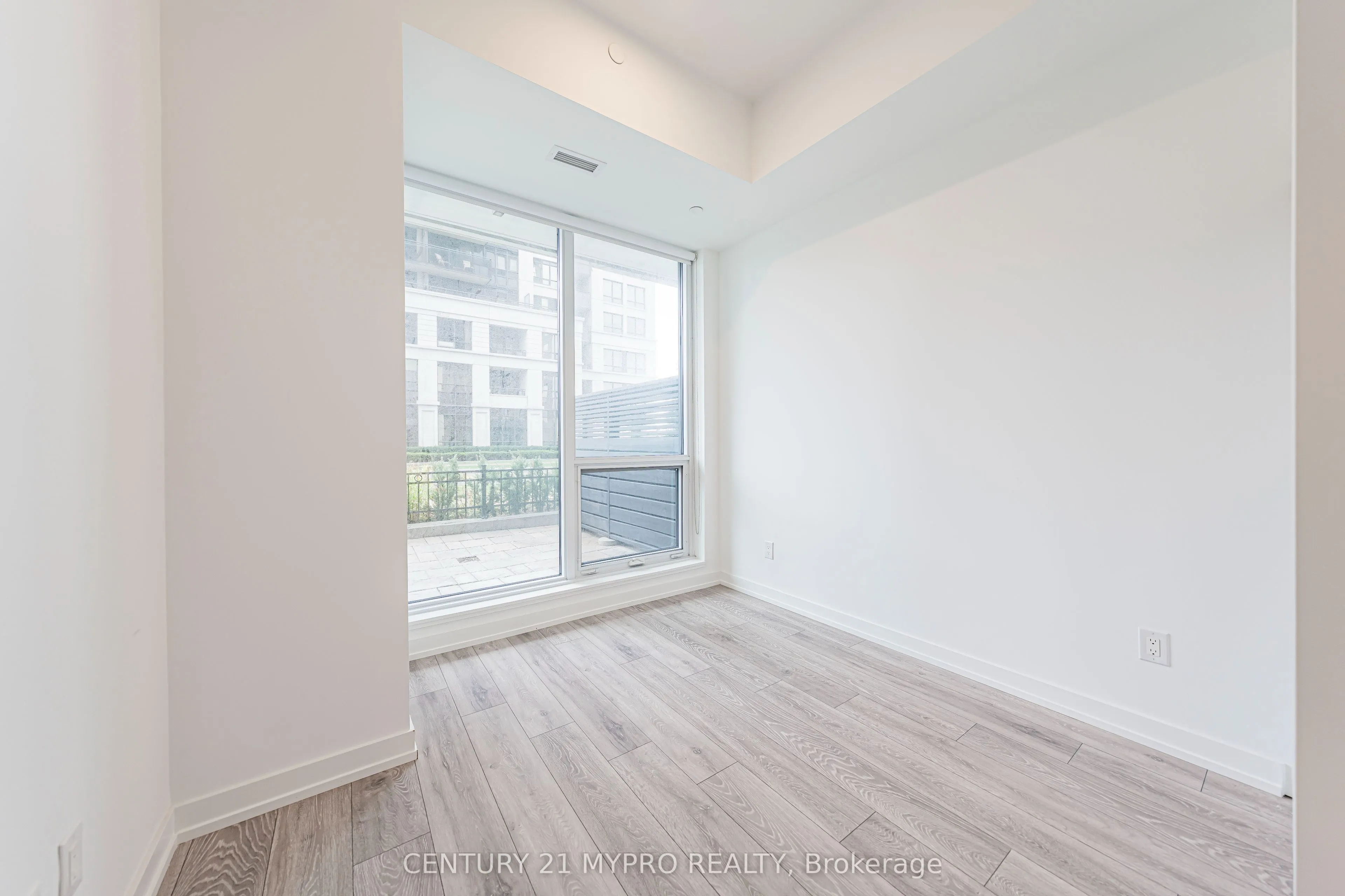 1100 Sheppard Avenue W, #105