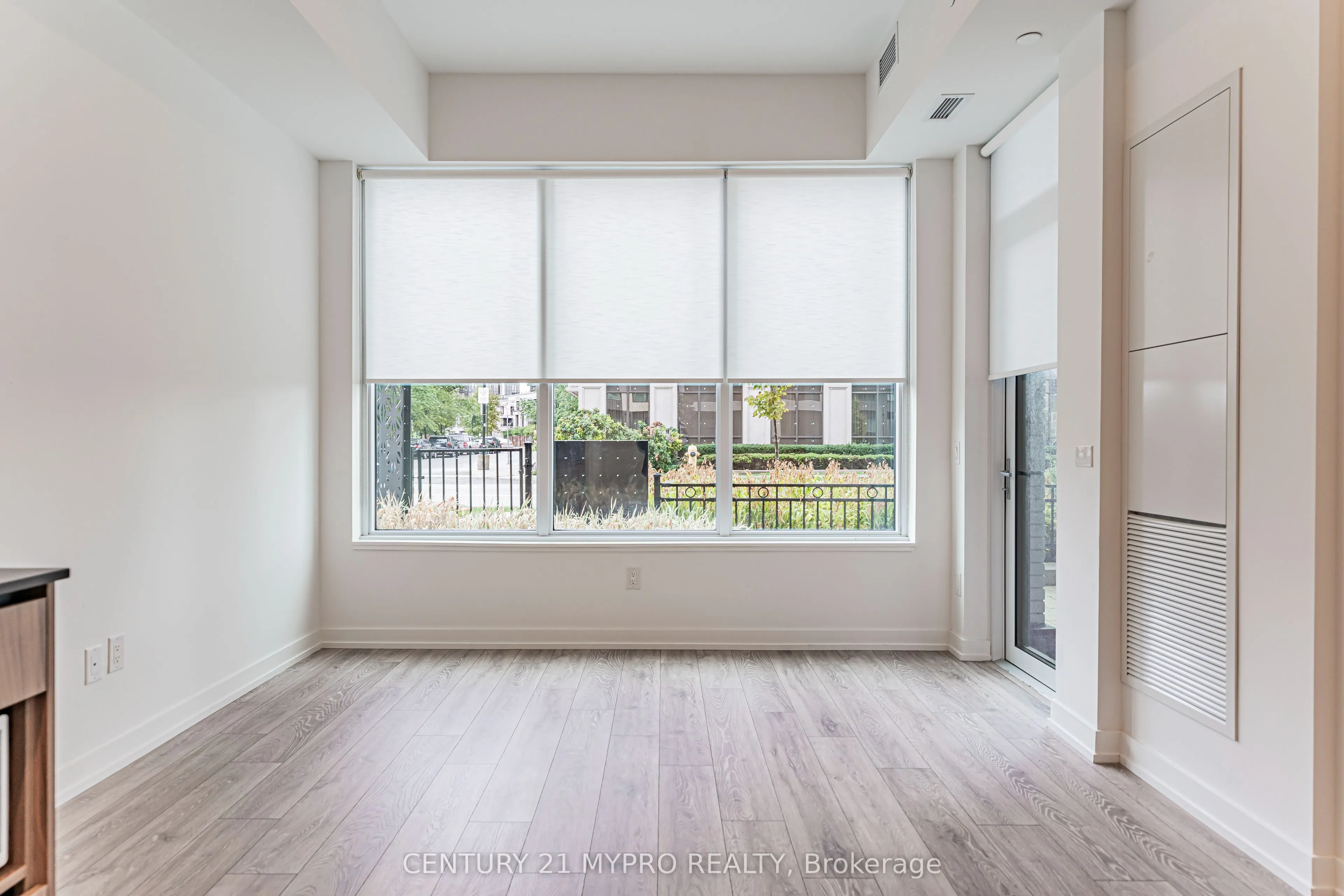 1100 Sheppard Avenue W, #105