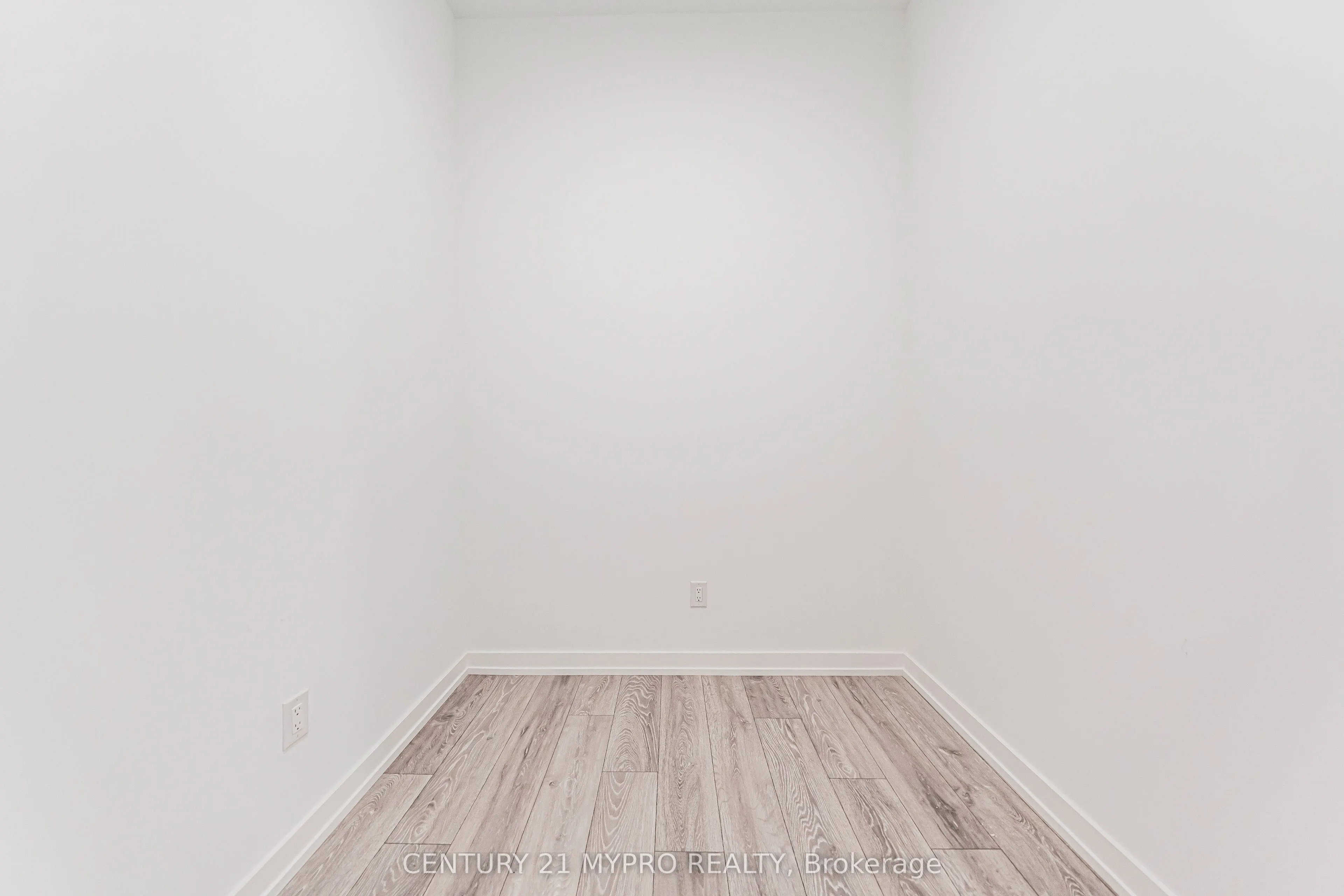 1100 Sheppard Avenue W, #105