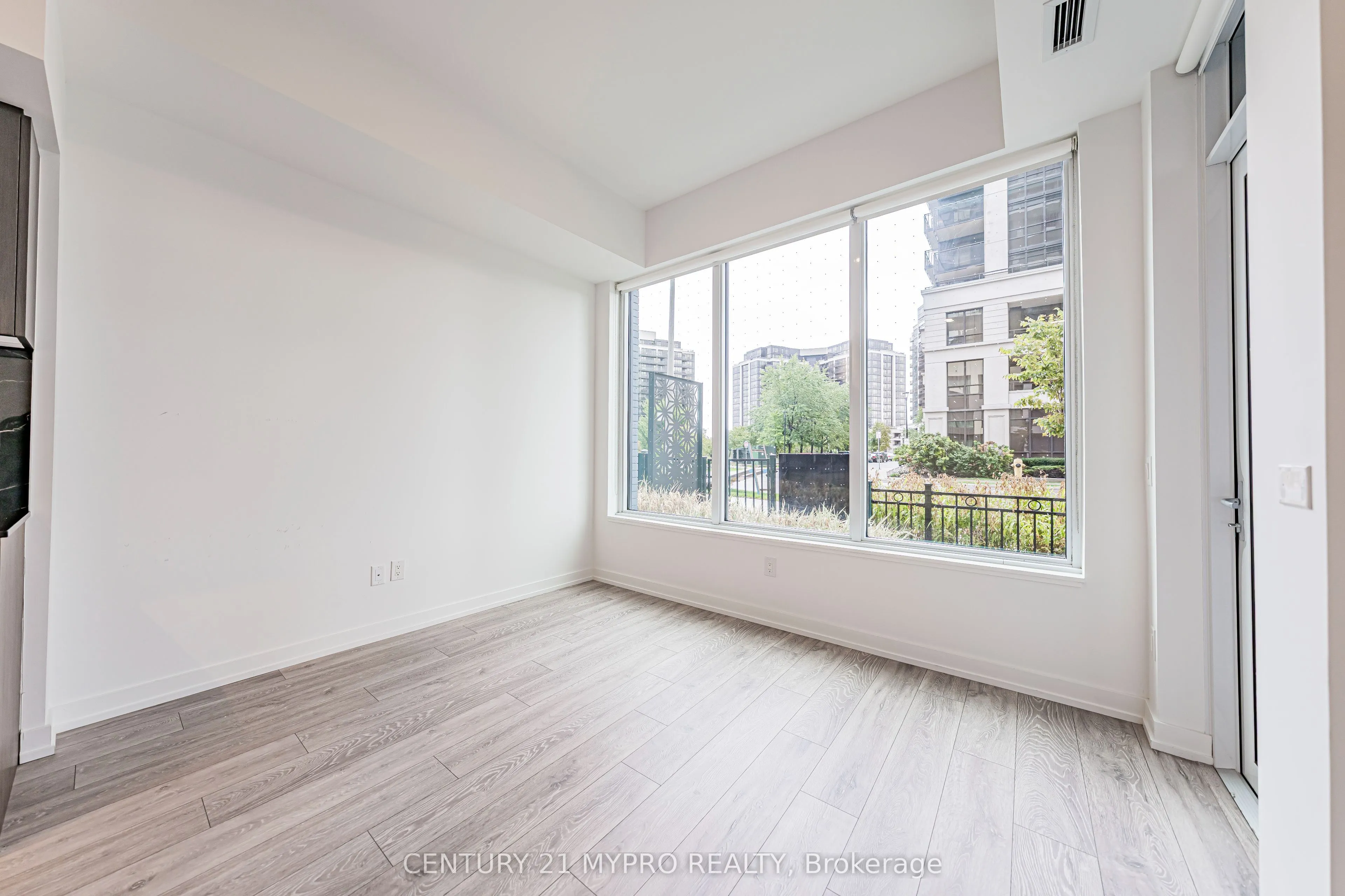 1100 Sheppard Avenue W, #105
